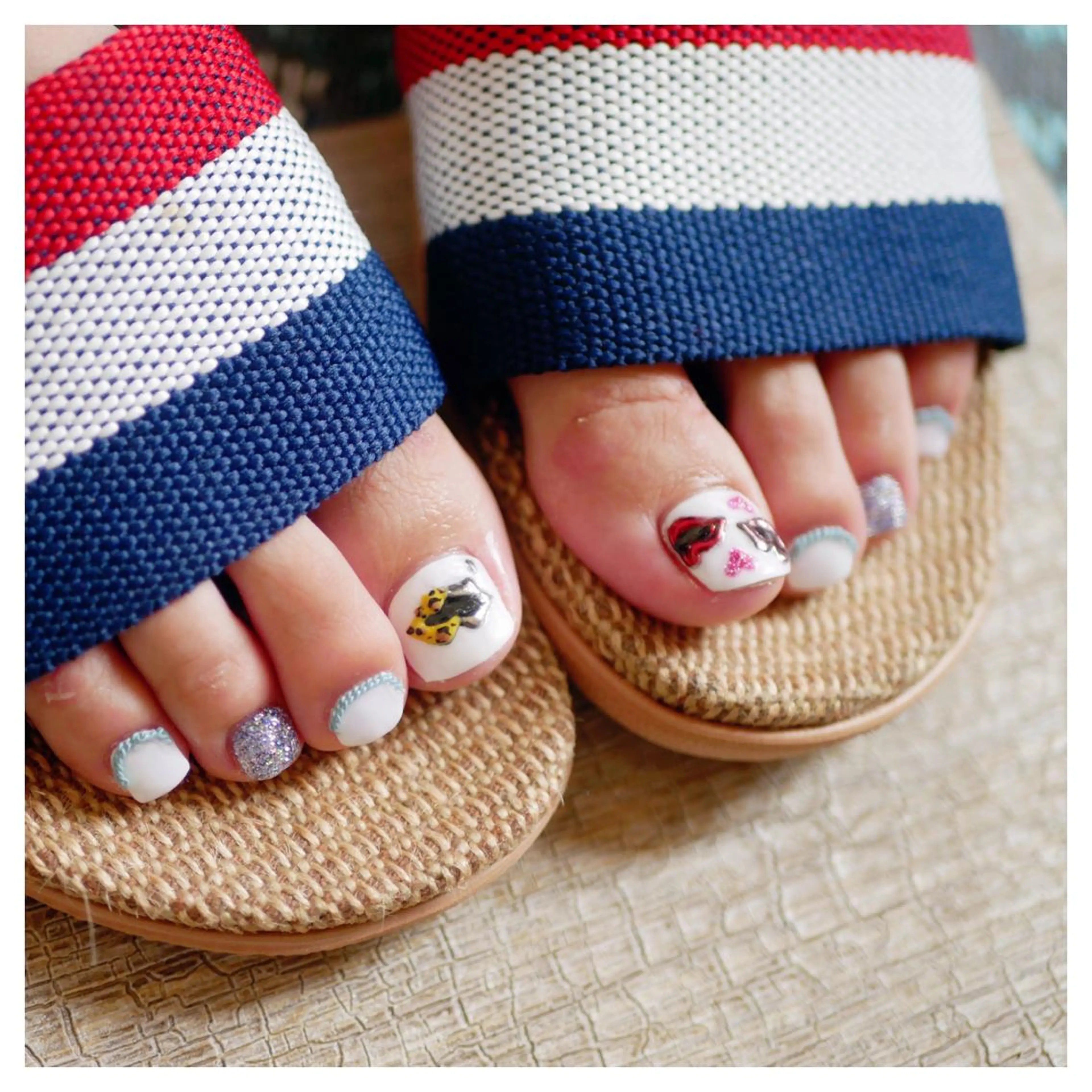 ネイル ミラーネイル Nail salon Rilaのネイルデザイン