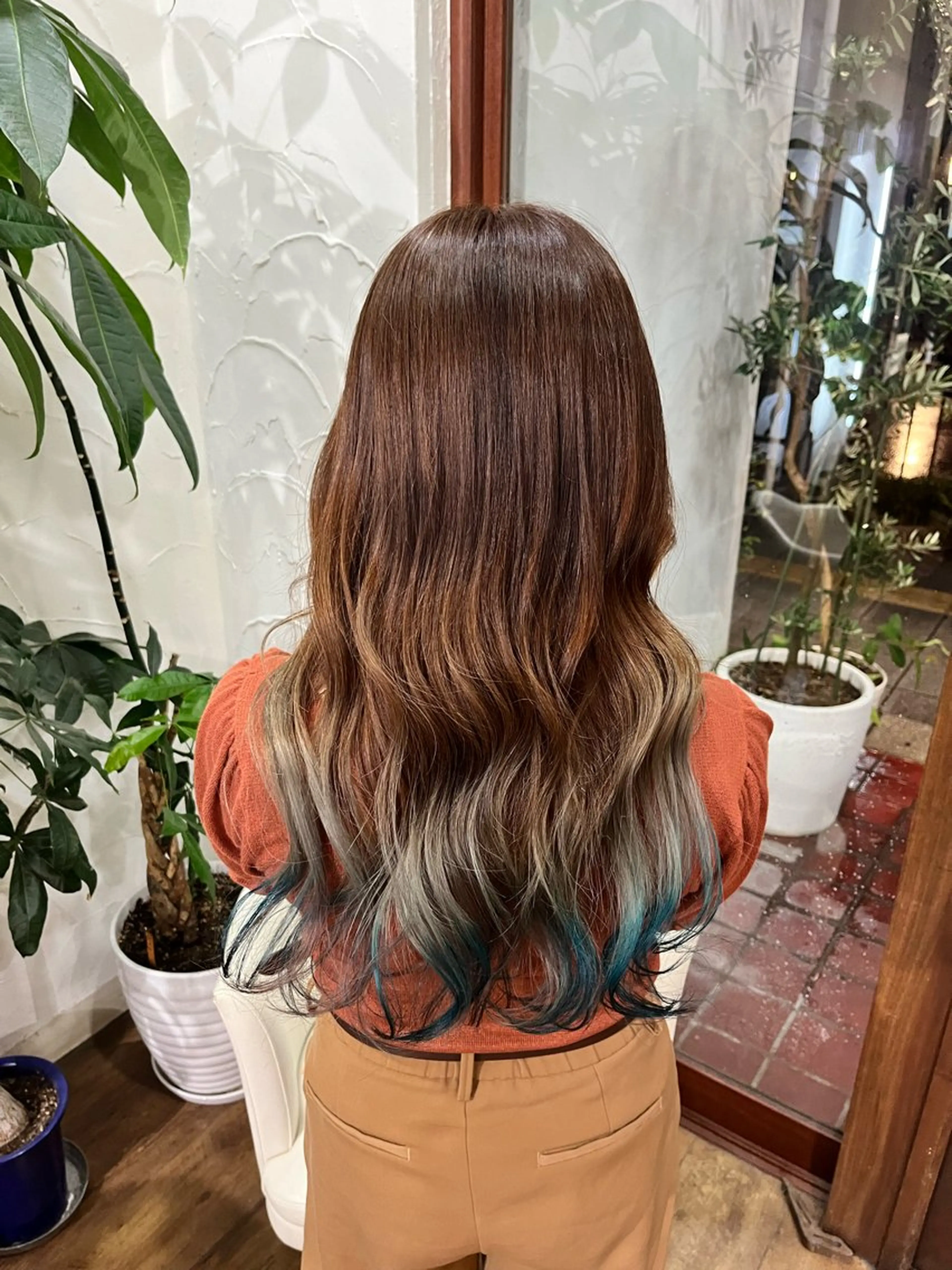 ロング カラー インナーカラー カット ヘアカラー トリートメント 🫧艶髪デザイナー 🫧白石航汰のヘアスタイル