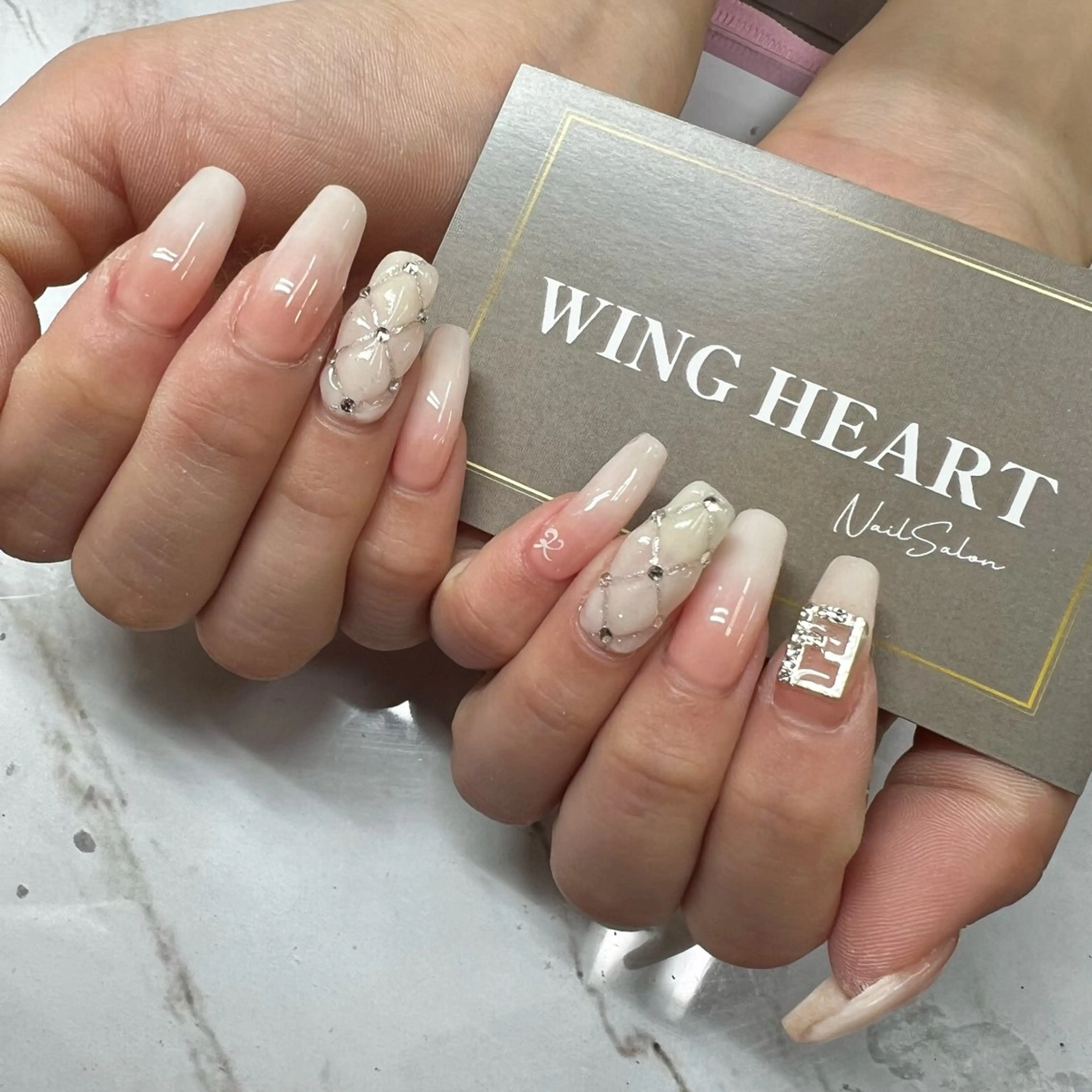 ネイル I. AYUMIのネイルデザイン