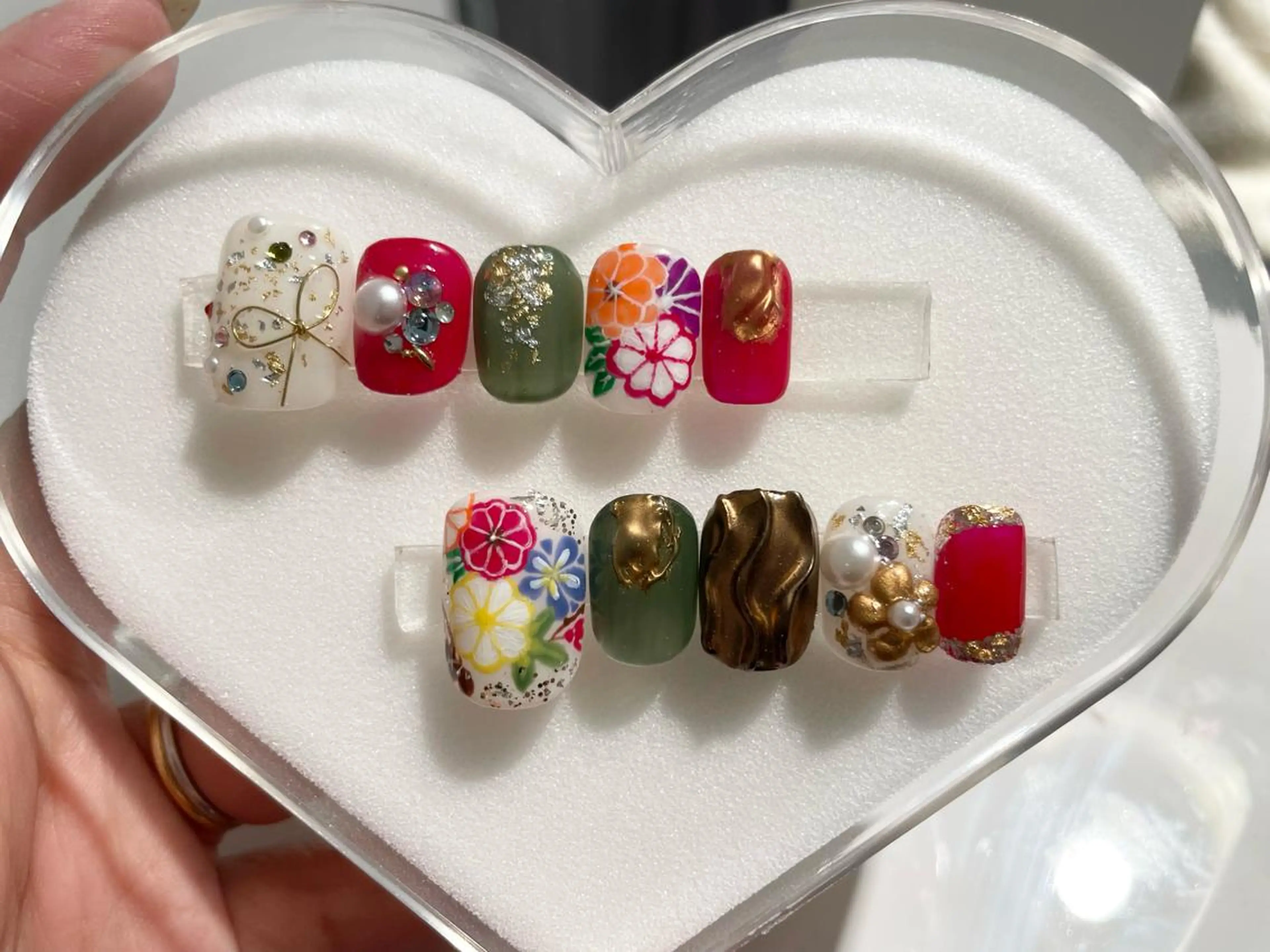 ネイル 成人式 ネイルチップ HAIR MAKE Aila所属・Aila.nail _F_AYUMIのネイルデザイン