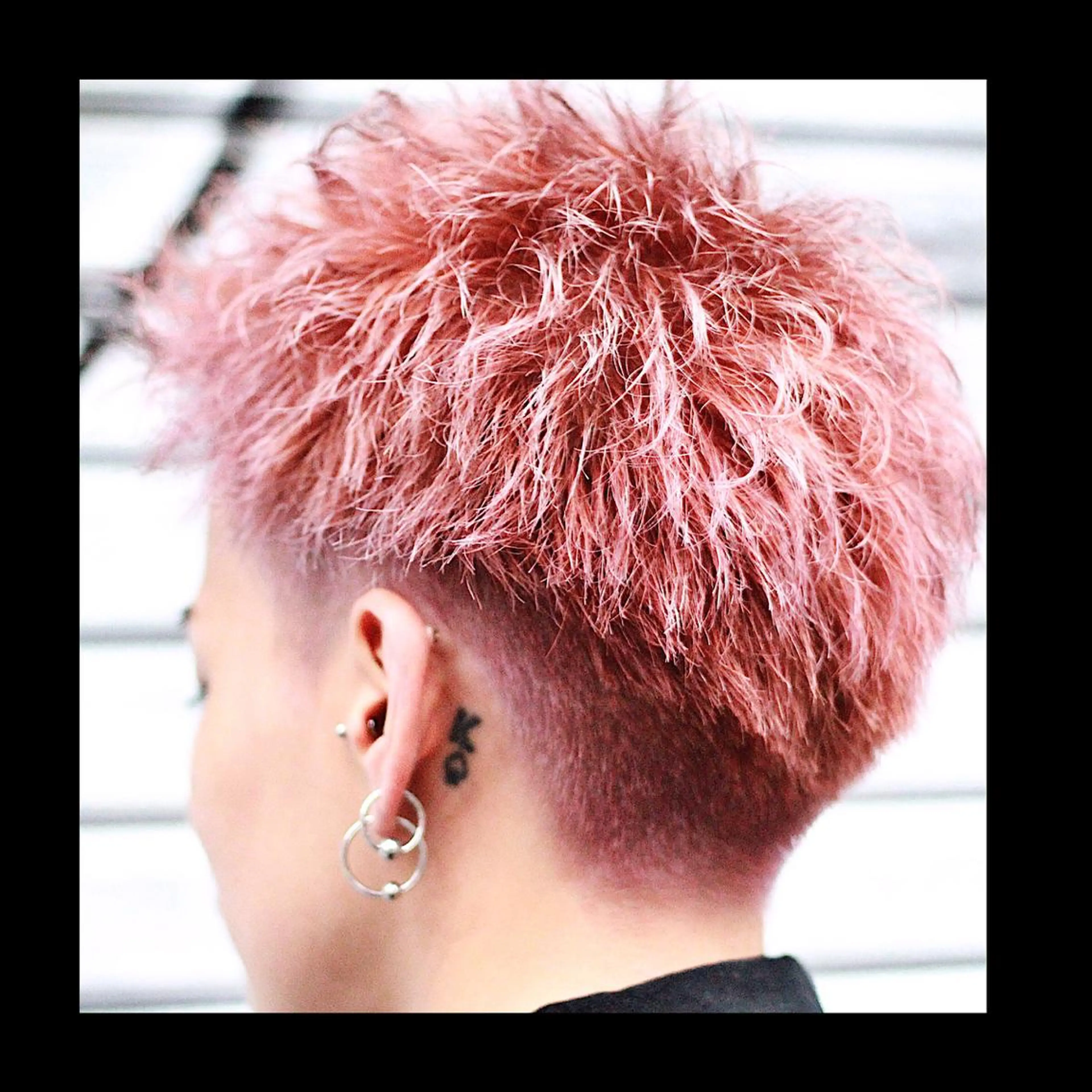 ショート カラー ヘアカラー 及川シゲル 髪質改善講師のヘアスタイル