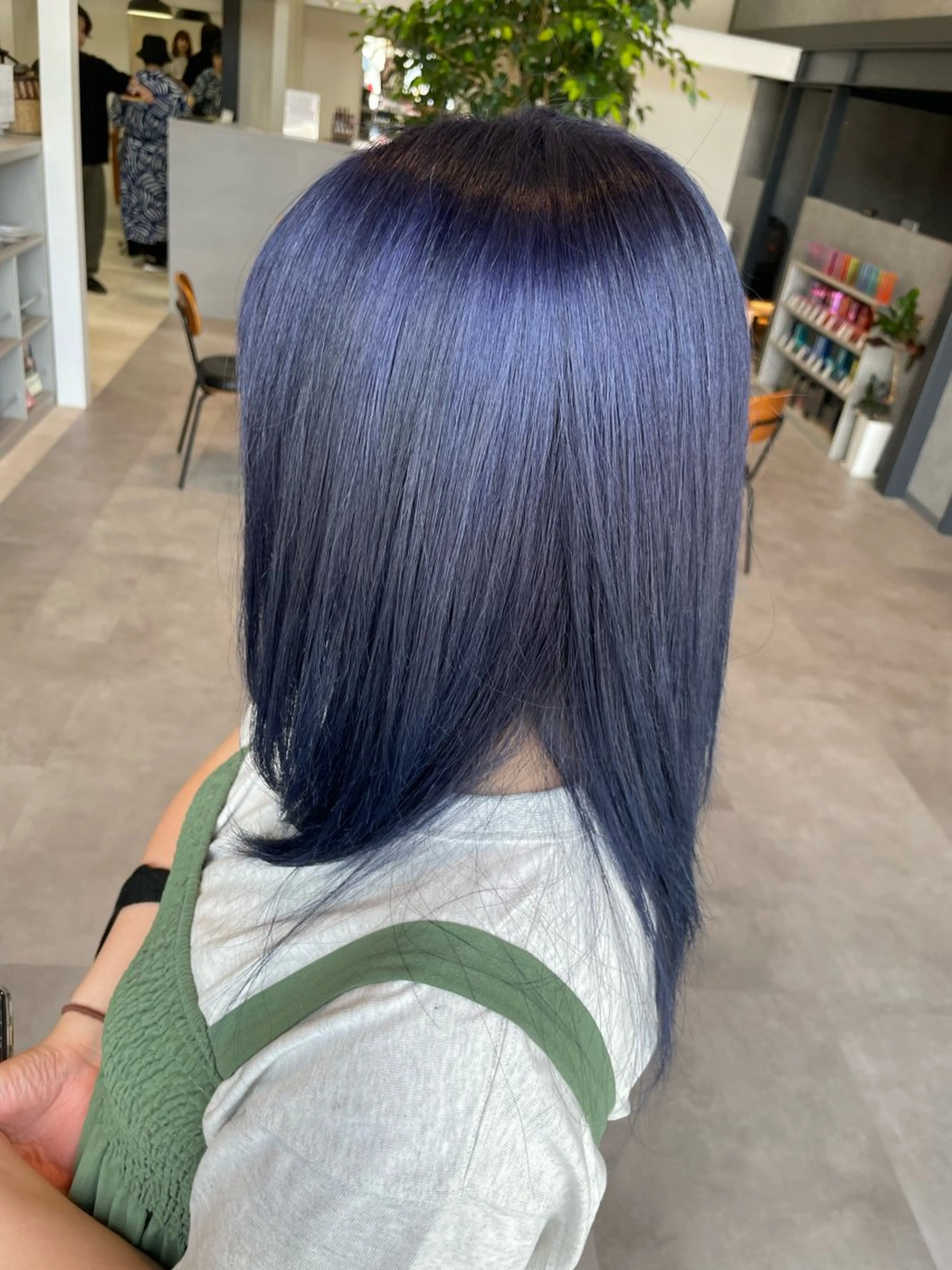 ミディアム カラー ブリーチ ヘアカラー トリートメント ayaka |トレンドヘアのヘアスタイル