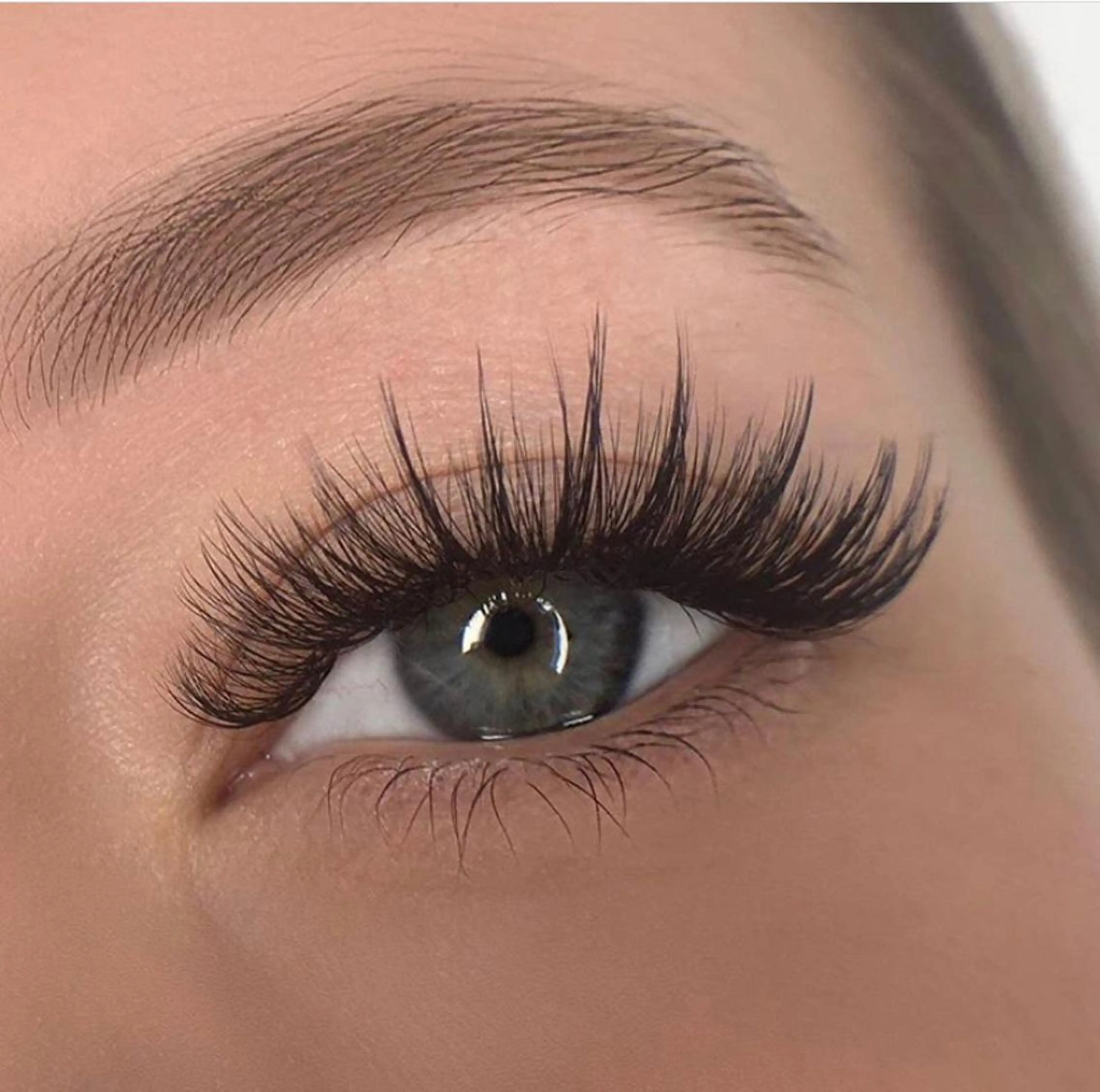 マツエク・マツパ ボリュームラッシュ FOXY LASH Kikuchiのマツエク・マツパデザイン
