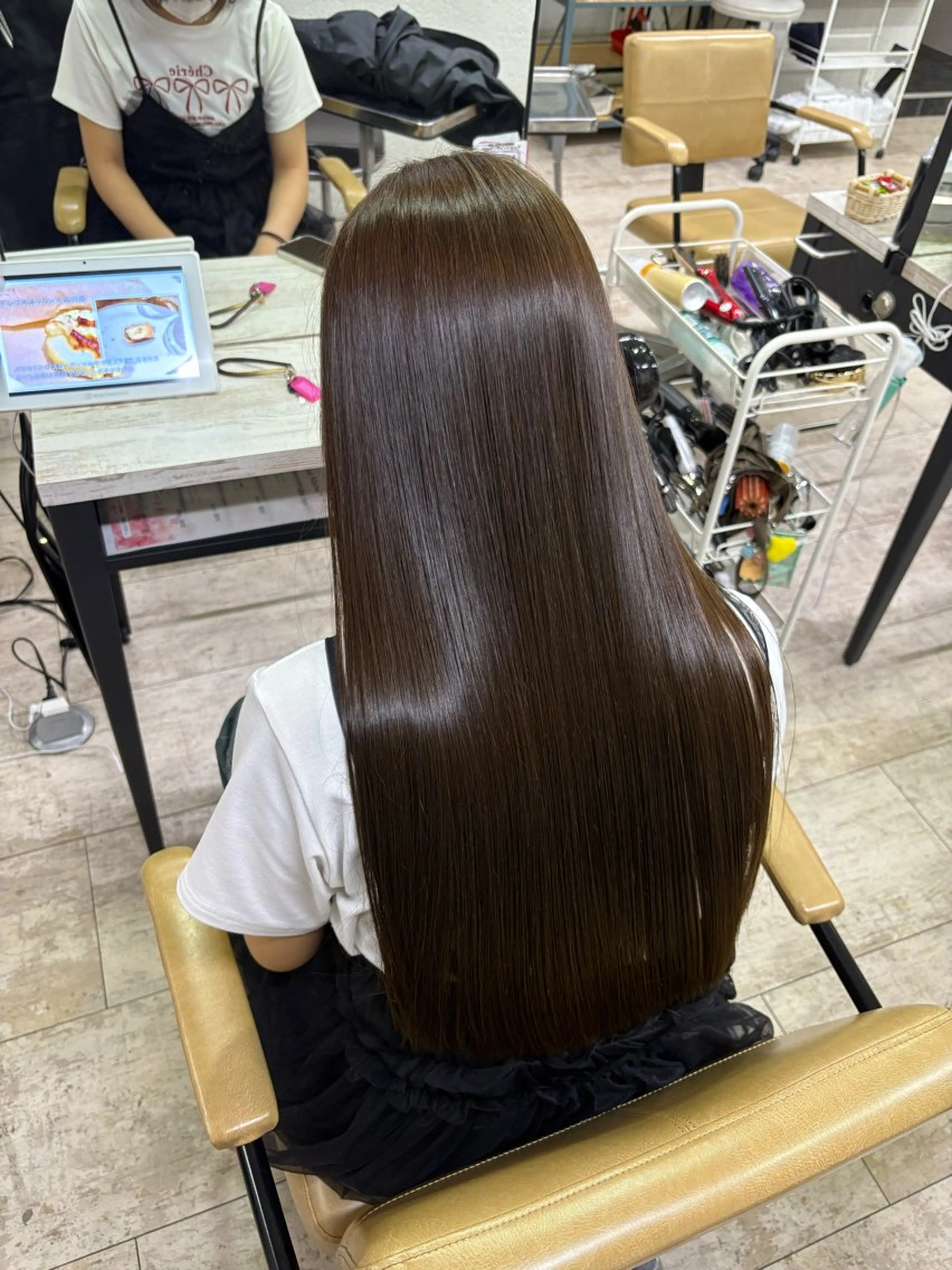 ロング カット 縮毛矯正 🐱加賀 瑛里奈🦊のヘアスタイル