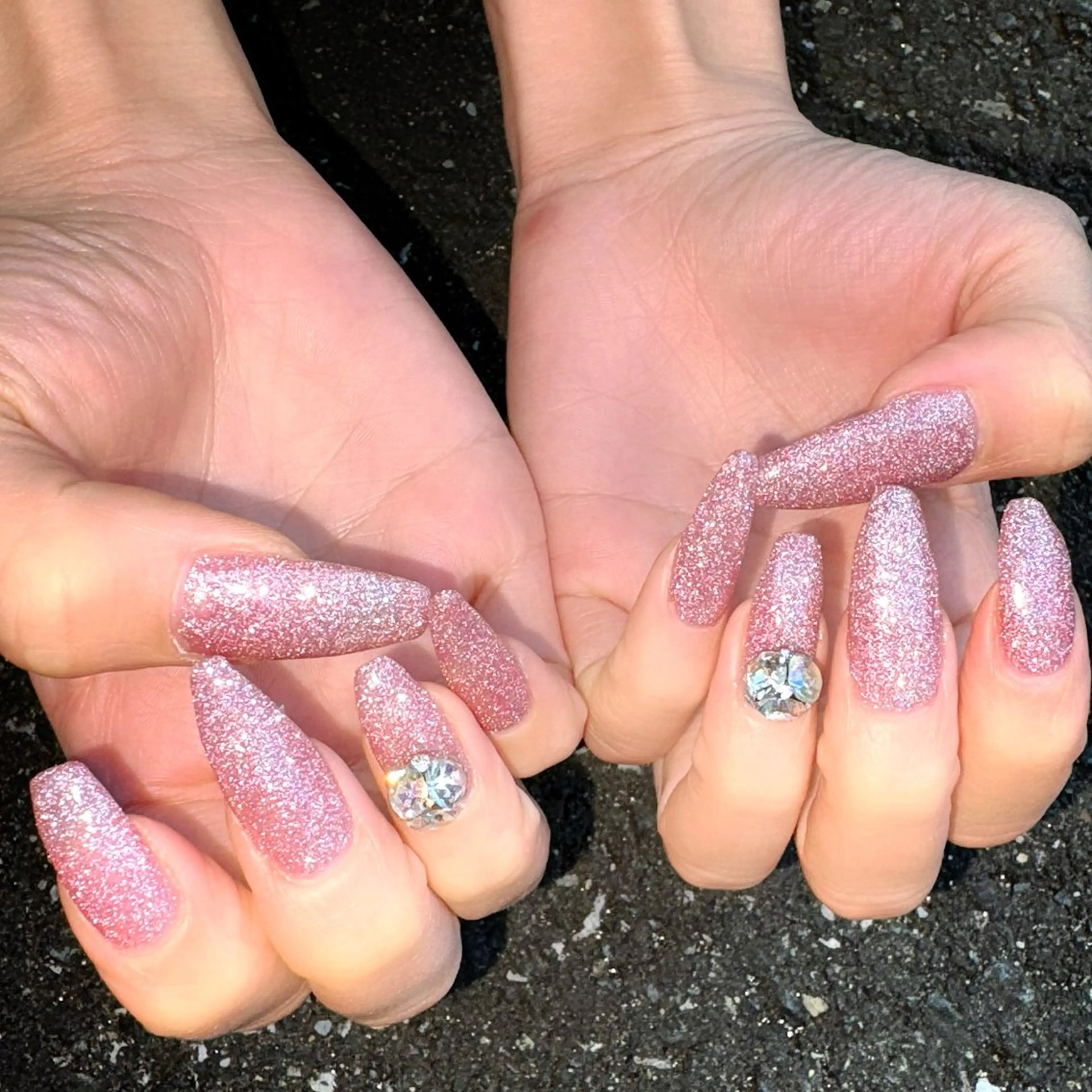 ロング ハンドネイル Nailsalon. uluのネイルデザイン