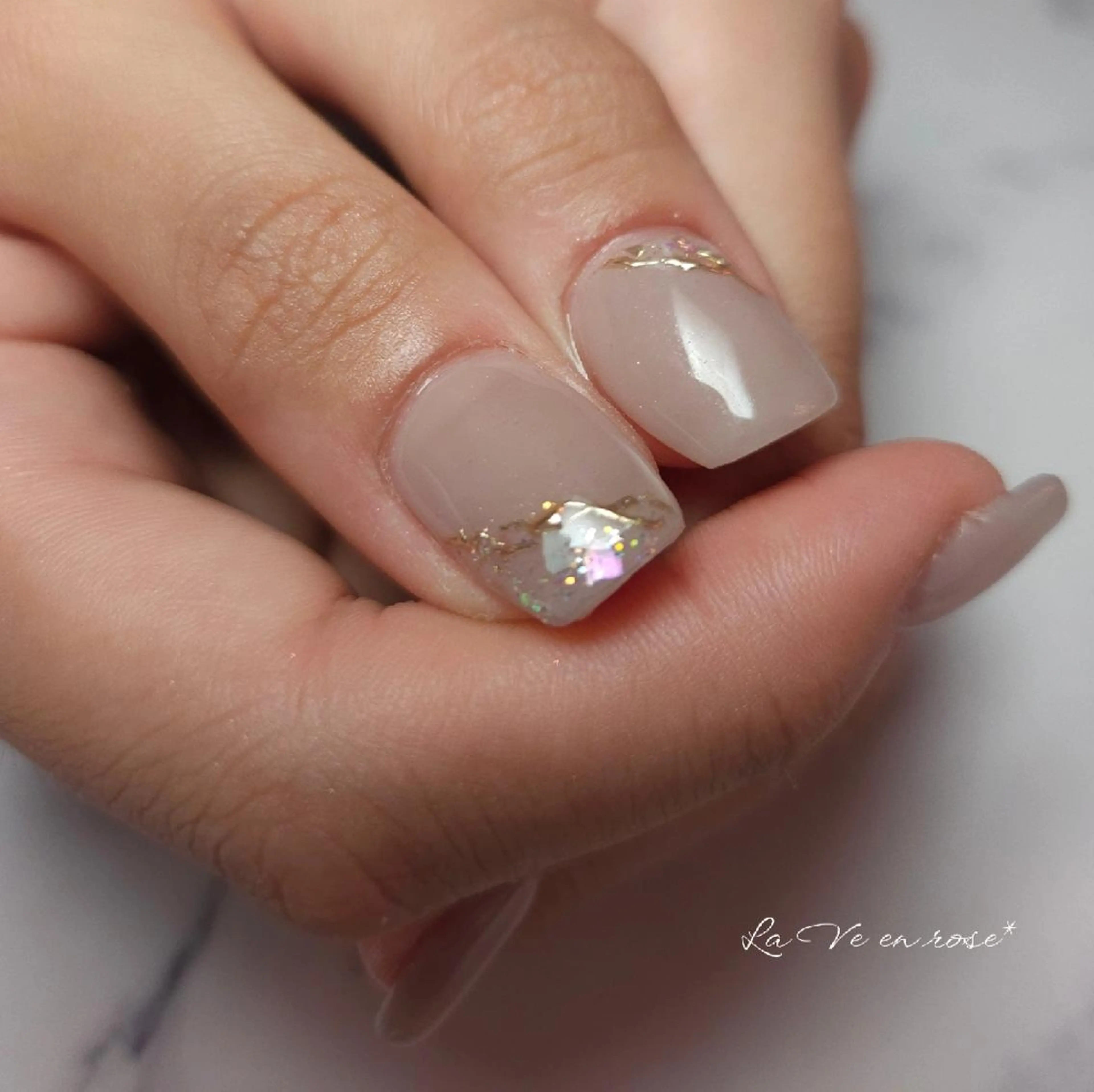 ネイル ラヴィアン ローズのネイルデザイン