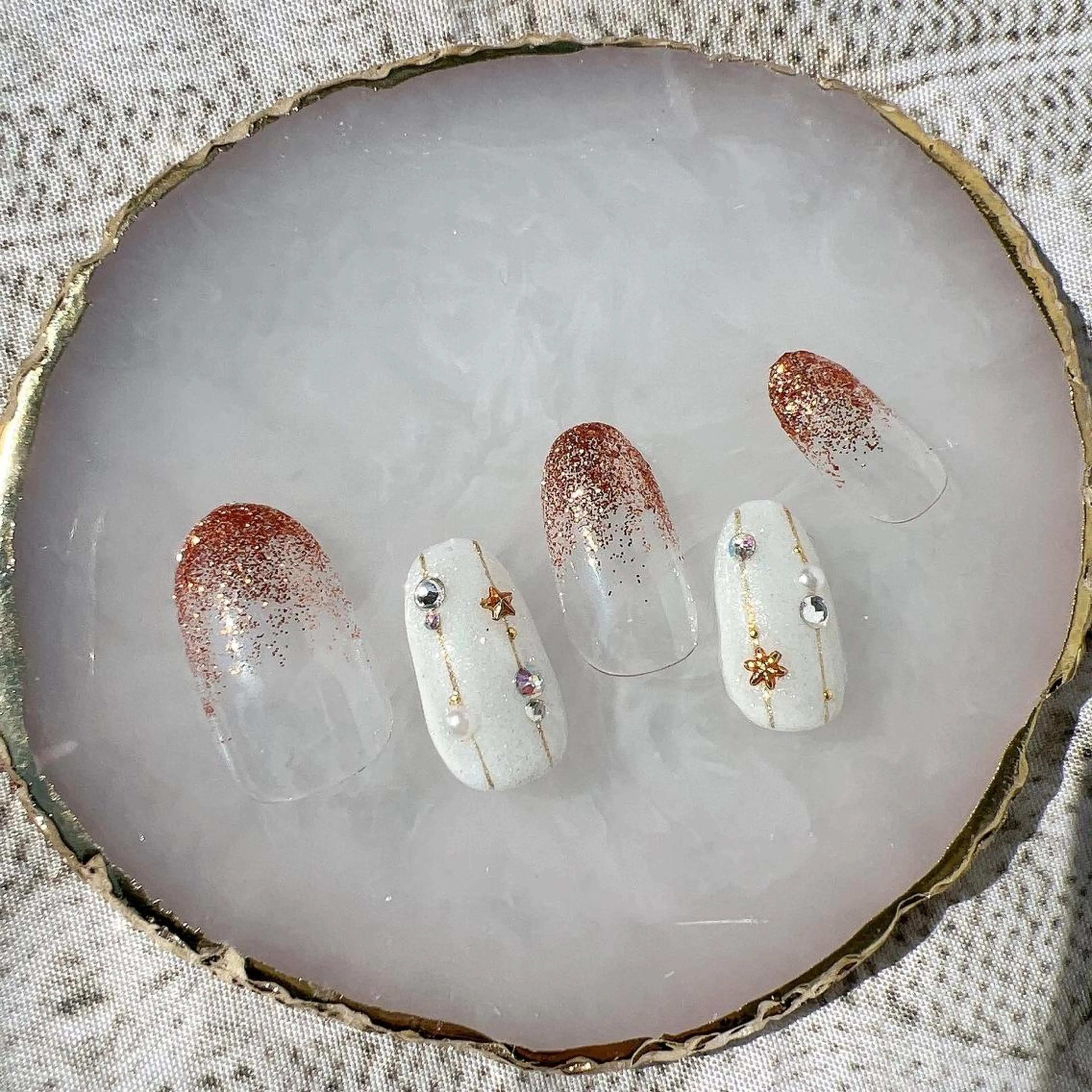 ネイル 冬ネイル ハンドネイル Minion所属・北浦和minion YUKIのマツエク・マツパデザイン