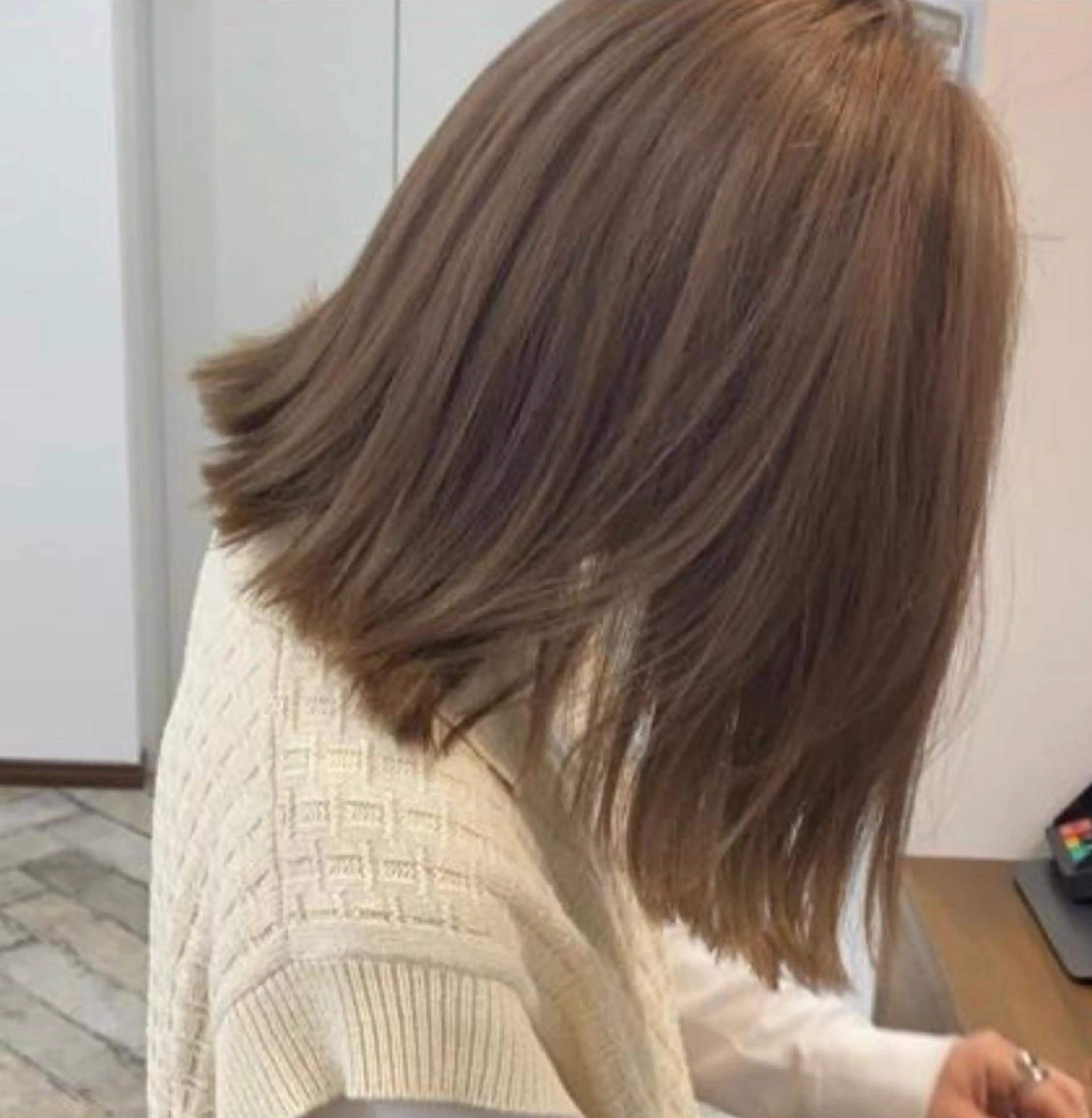 ミディアム カラー パーマ ヘアアレンジ メンズ キッズ ネイル マツエク・マツパ アイブロウ ミディアムパーマ メンズバレイヤージュ メンズブリーチ フェードカット メンズハイライト ヘアカラー トリートメント 髪質改善🇰🇷 レイヤーカット/梅田のヘアスタイル