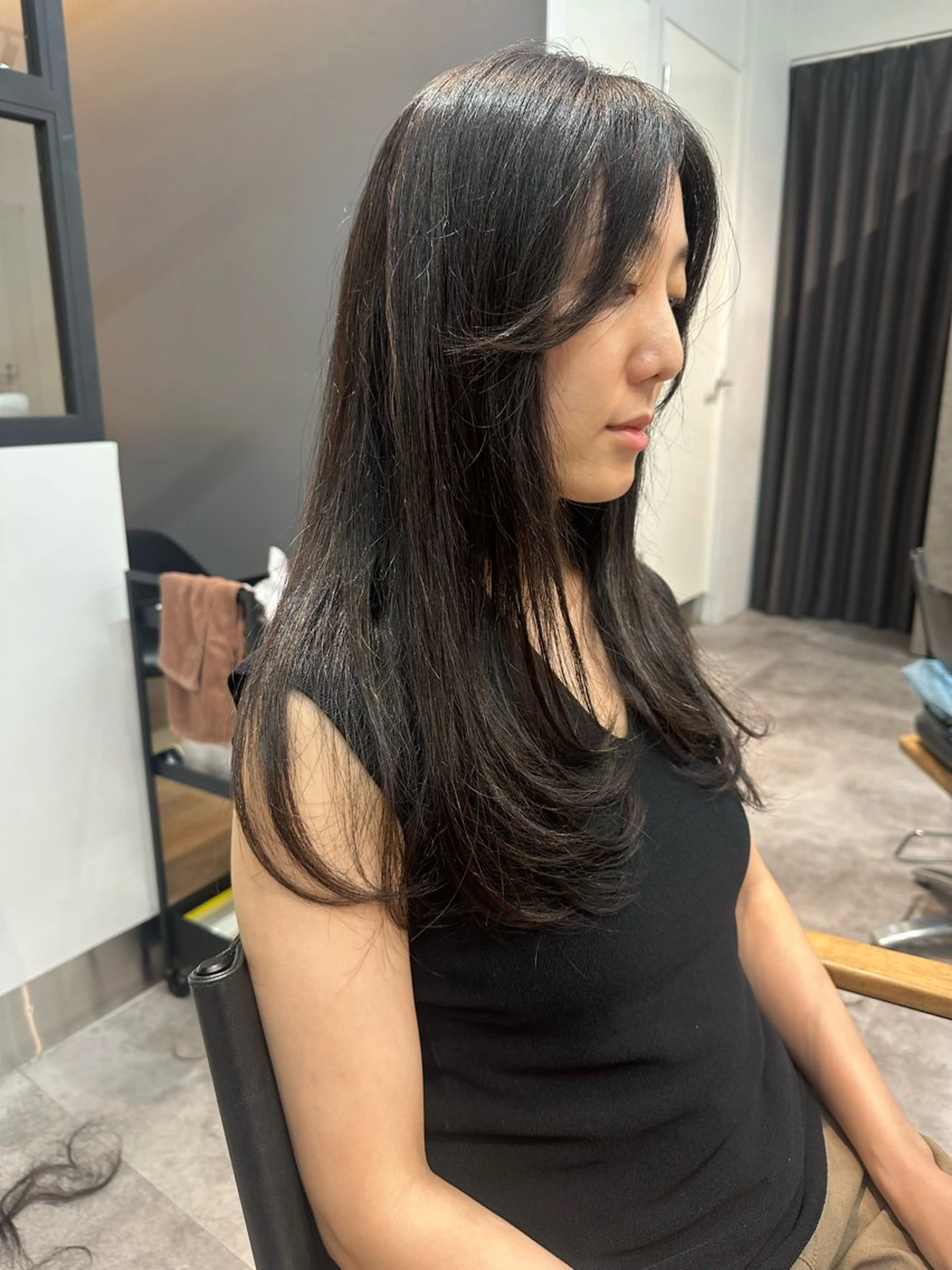 ロング レイヤーカット ロング カット ごとう さなのヘアスタイル