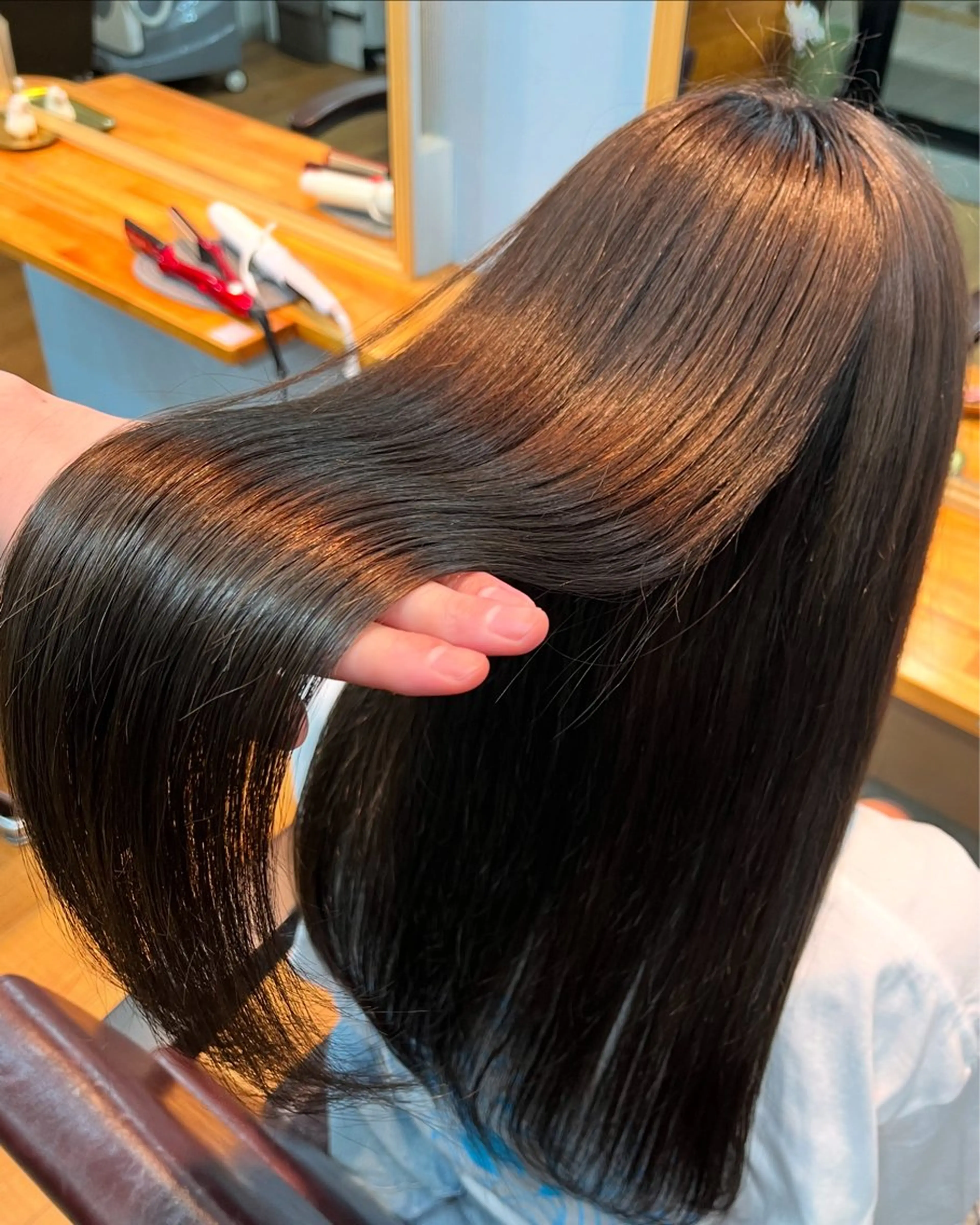 ロング カラー ダブルカラー インナーカラー 髪質改善 ヘアカラー トリートメント ヘッドスパ 🫧艶髪デザイナー 🫧白石航汰のヘアスタイル
