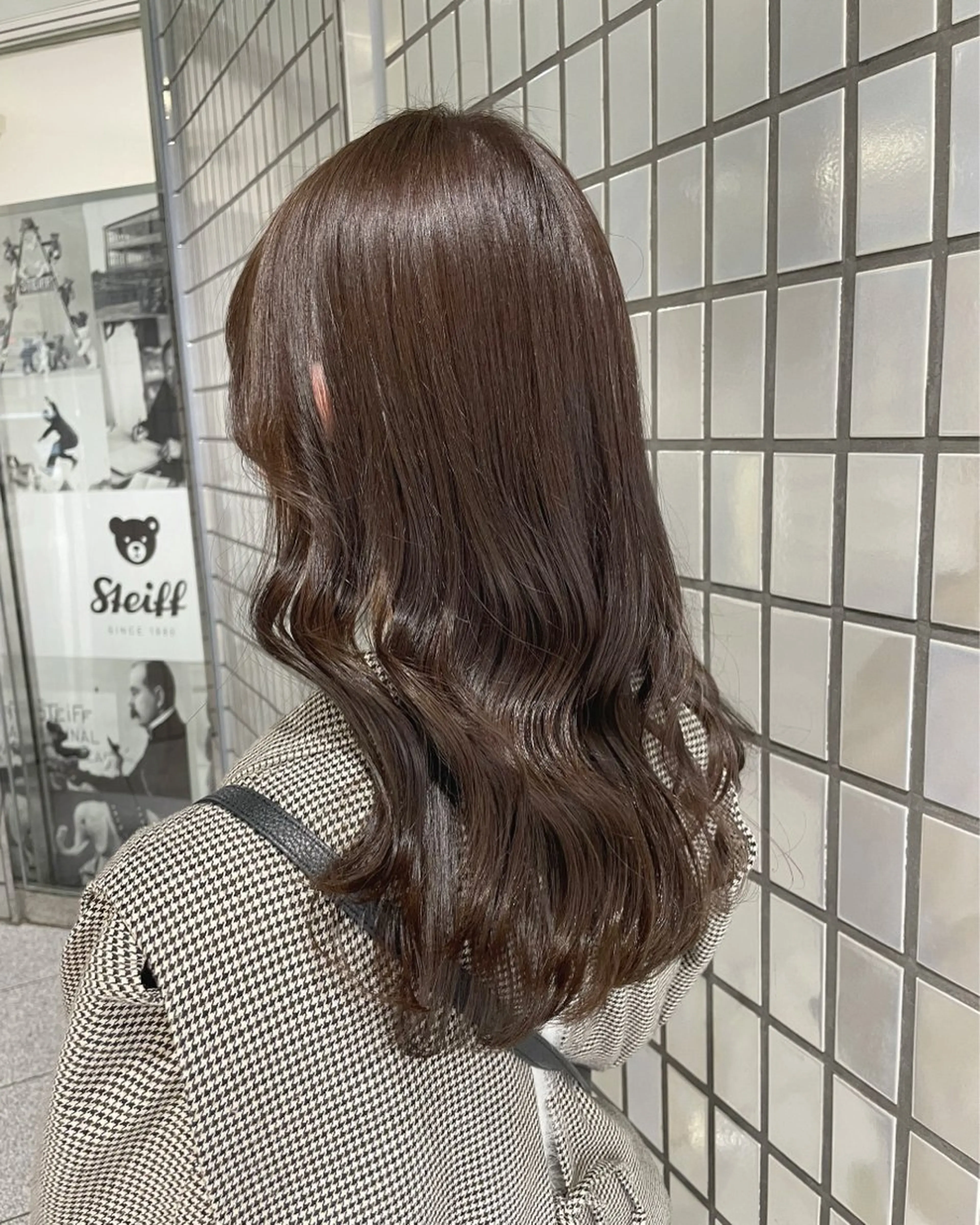 ロング カラー 透明感カラー カット ヘアカラー トリートメント 【arc】Ruri コテ巻き風パーマのヘアスタイル