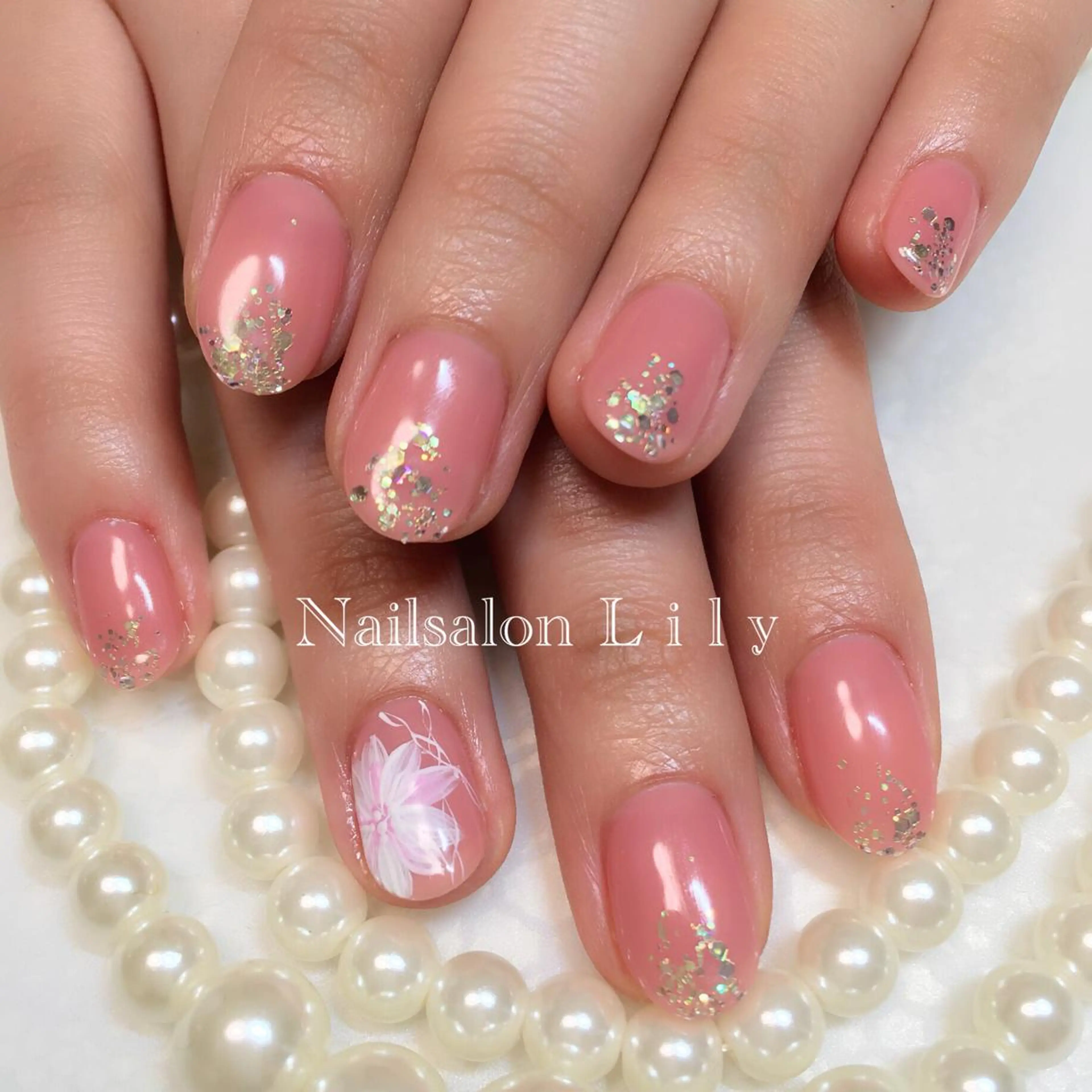 ネイル アートネイル フラワーネイル Nailsalon Lilyのネイルデザイン