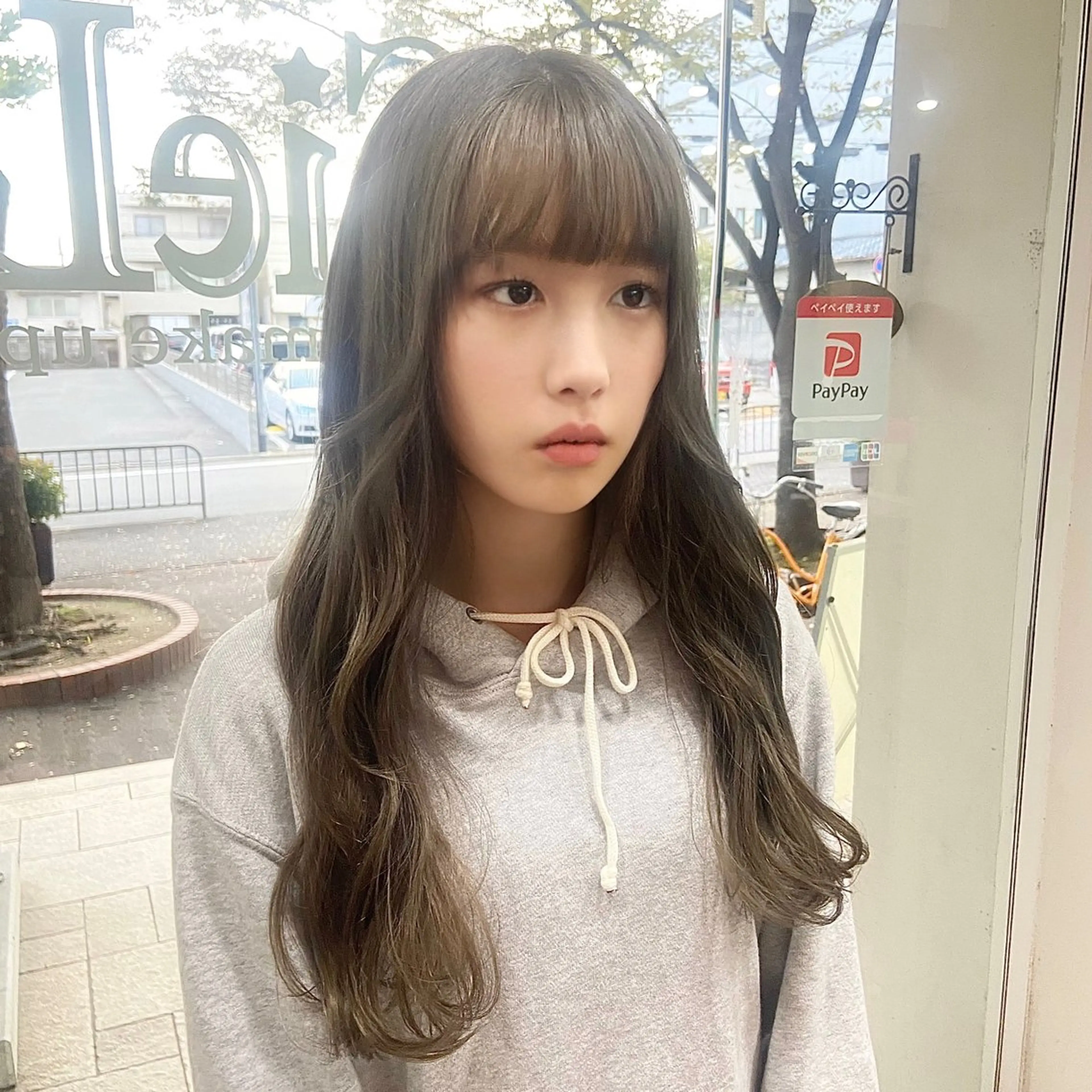 ロング カラー ベージュカラー オリーブベージュ カット ヘアカラー トリートメント 伏見稲荷/髪質改善/ ブリーチ/西川奈穂のヘアスタイル