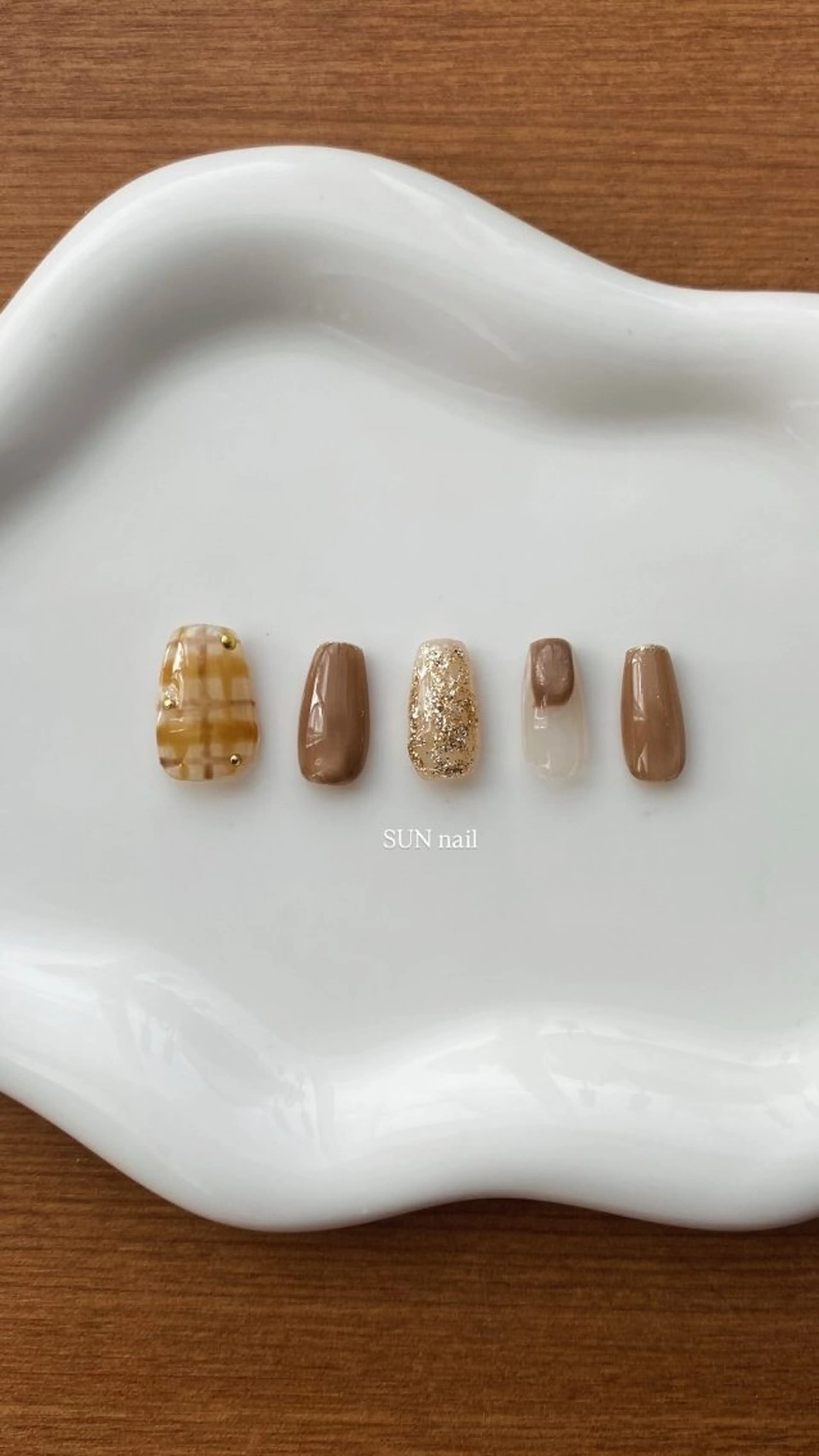 ネイル SUN nail所属・大津 萌子のネイルデザイン