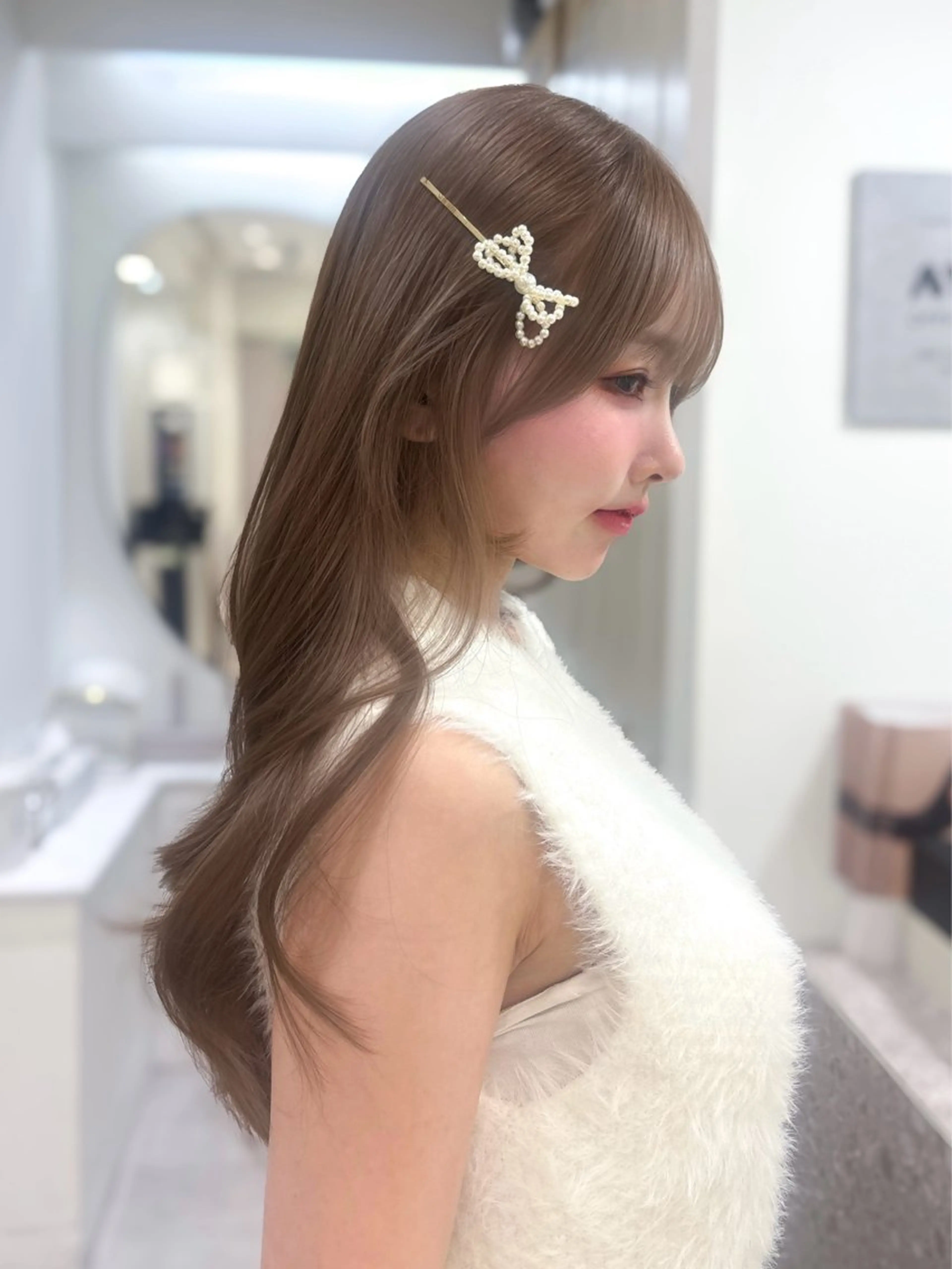 ロング カラー ベージュカラー 韓国風ヘア レイヤーカット カット ヘアカラー トリートメント 艶髪/モテヘア🎀 MIHOのヘアスタイル