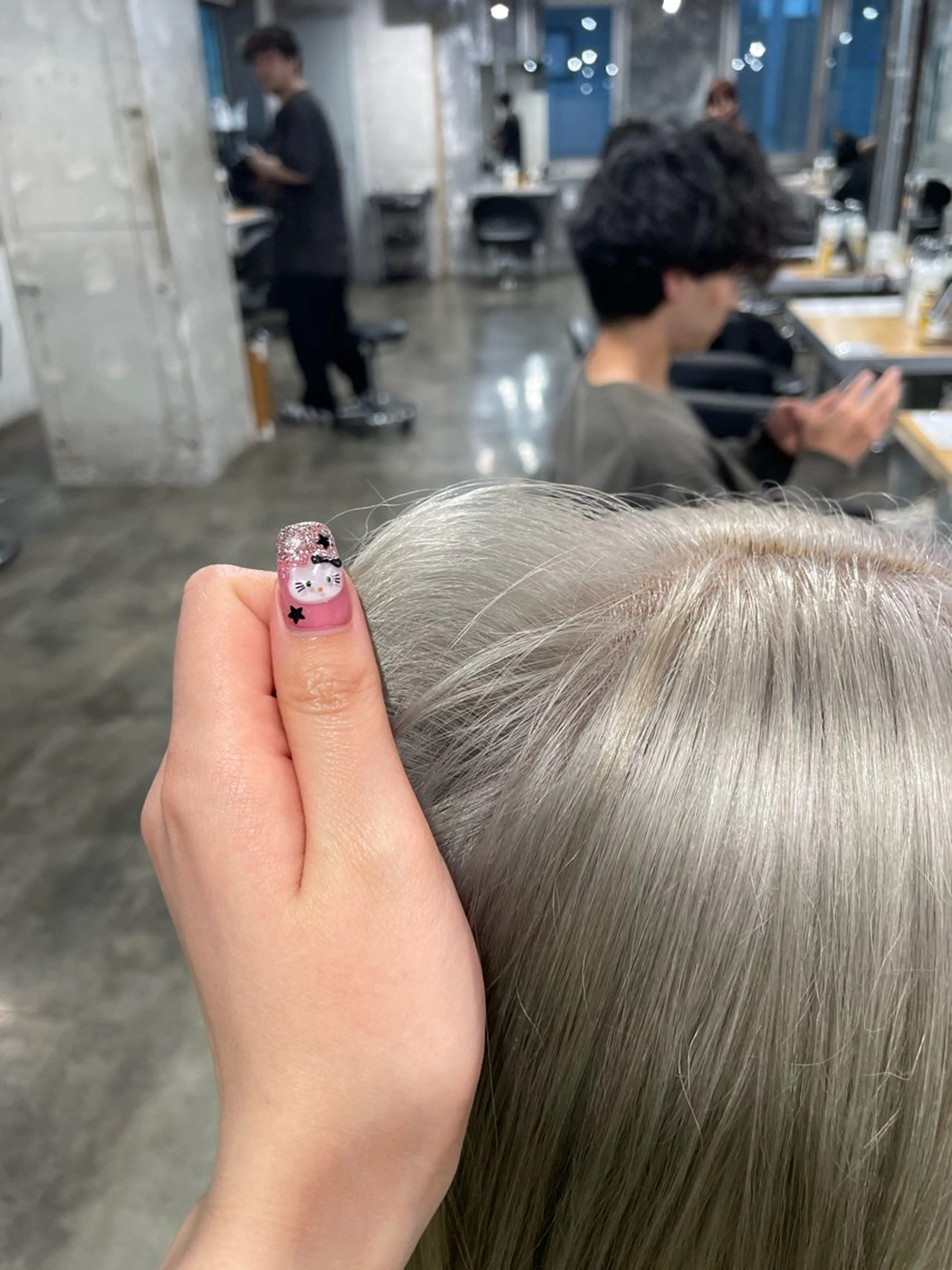 ミディアム カラー ヘアカラー ハイトーン 横浜💞ミオのヘアスタイル