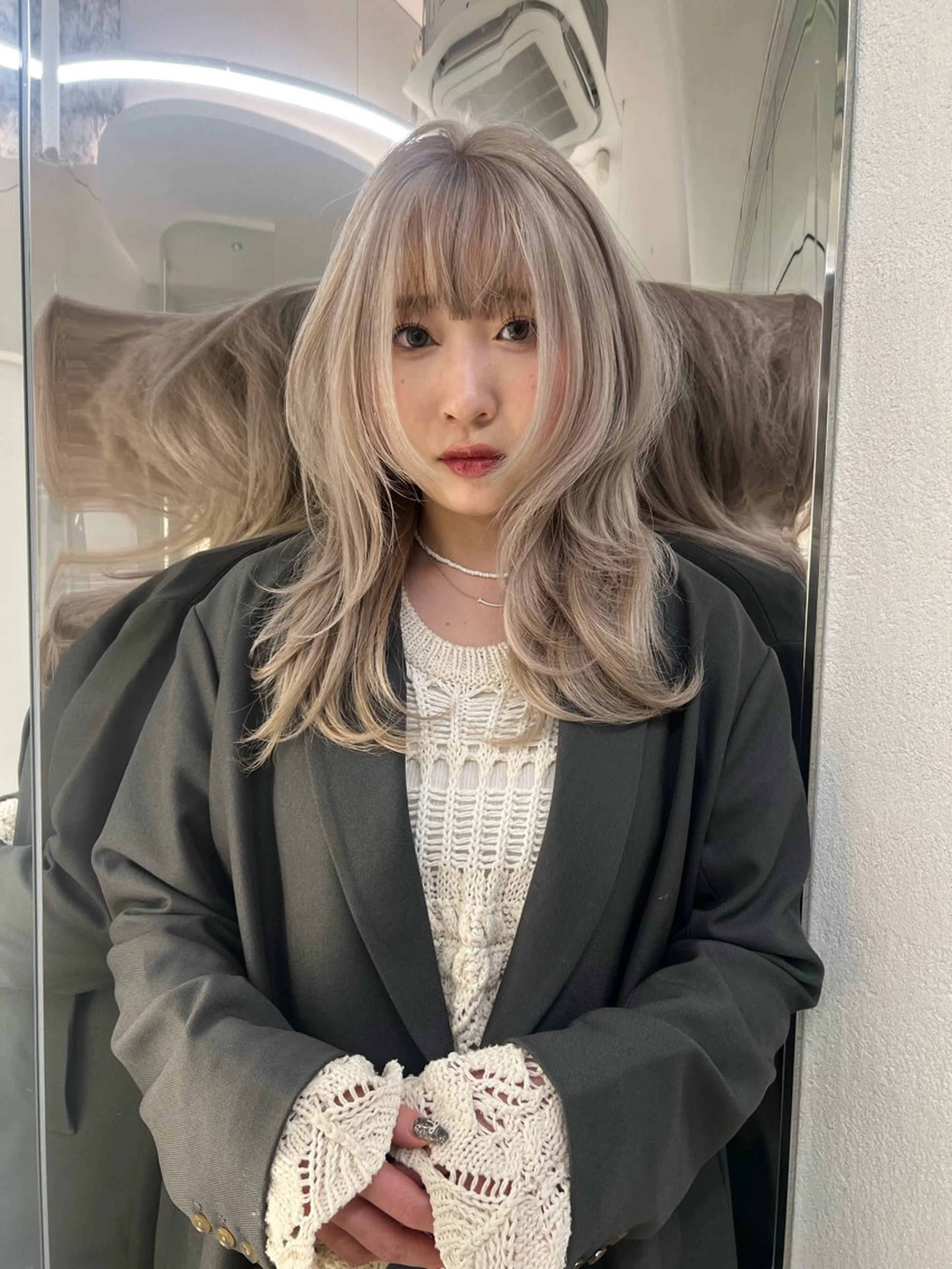 セミロング カラー GAGA所属・GAGA AMIKAのヘアスタイル