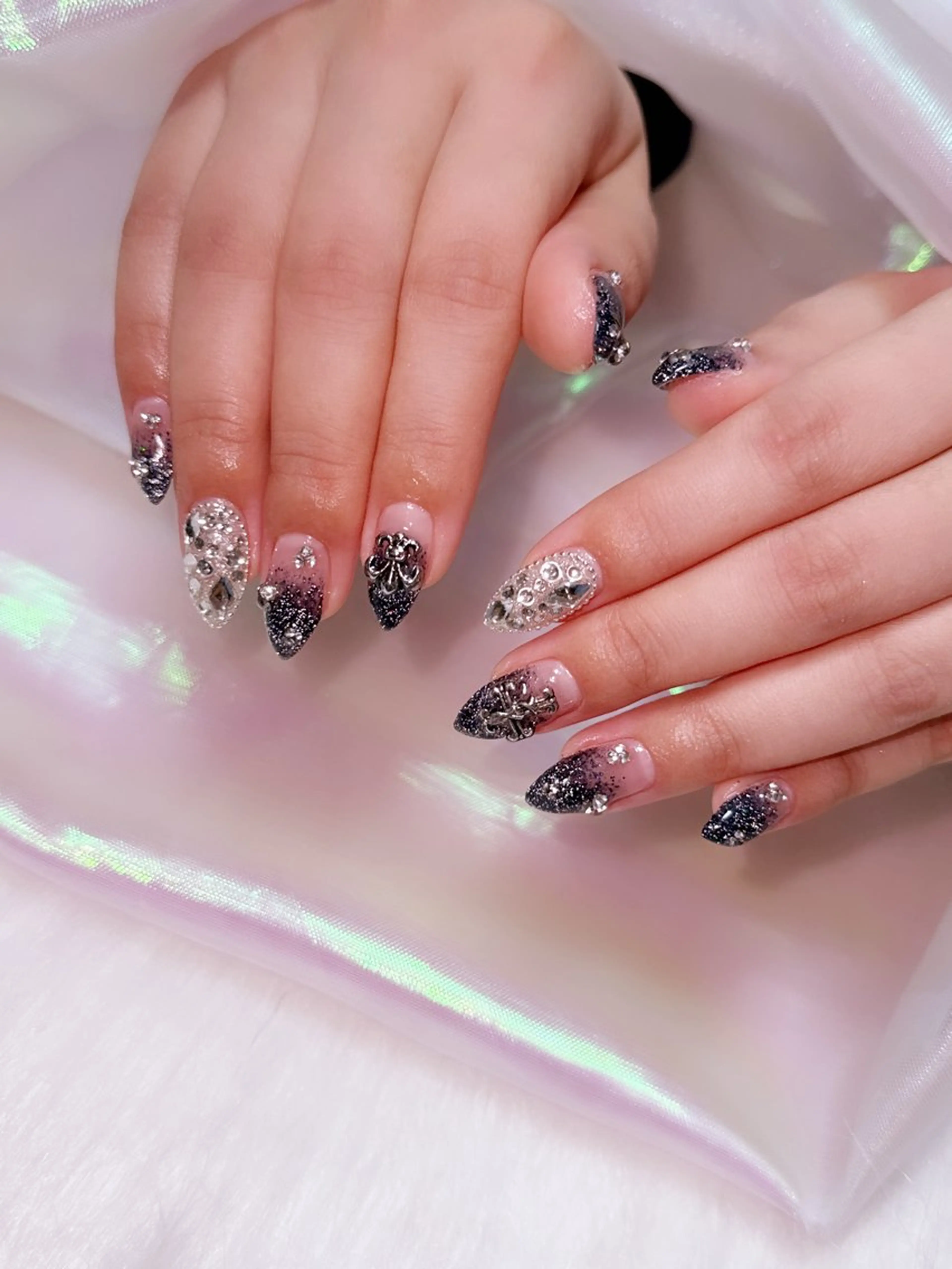 ネイル ハンドネイル フットネイル Nail Land Pilinaのネイルデザイン