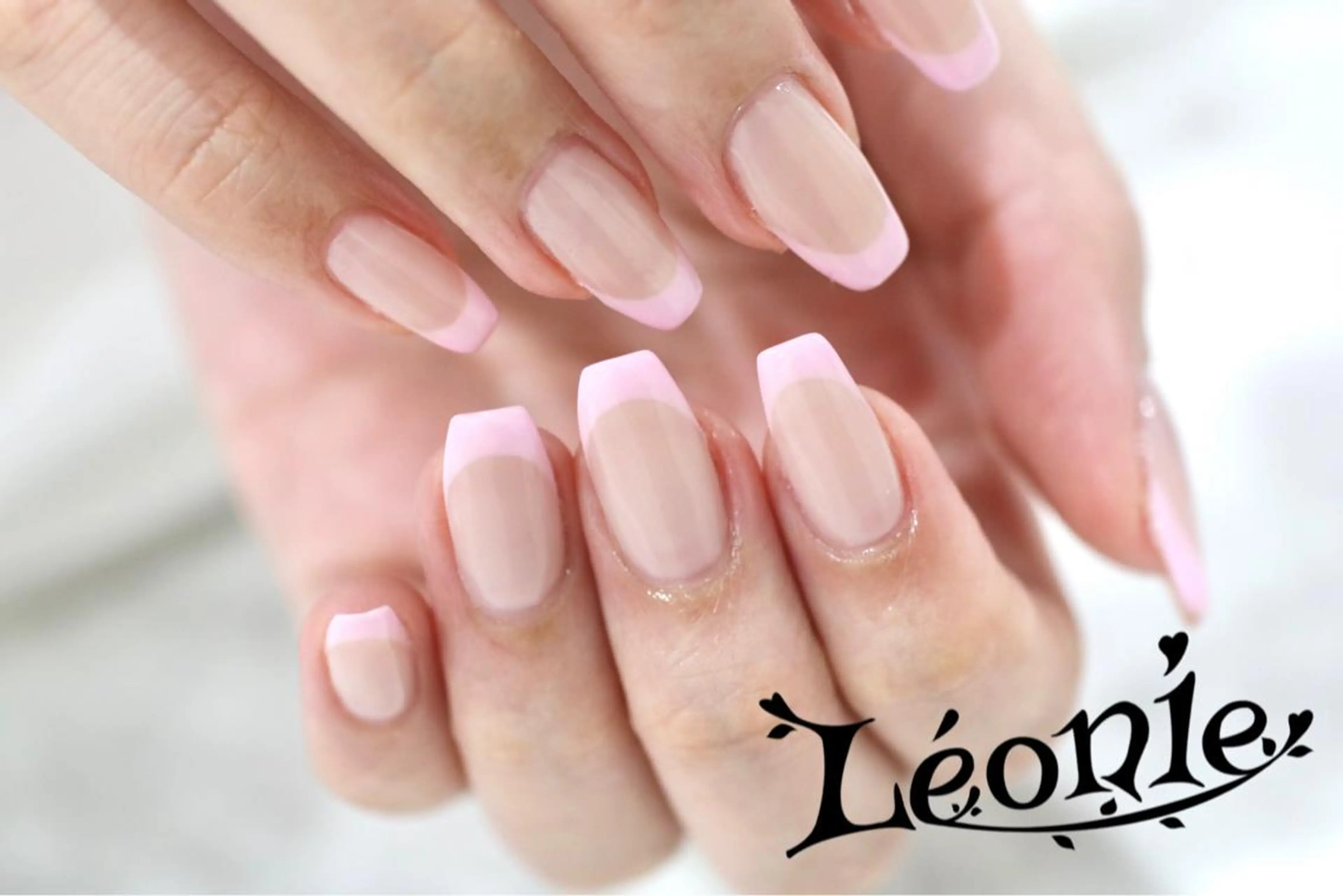 ネイル ハンドネイル Leonie やまざきのネイルデザイン