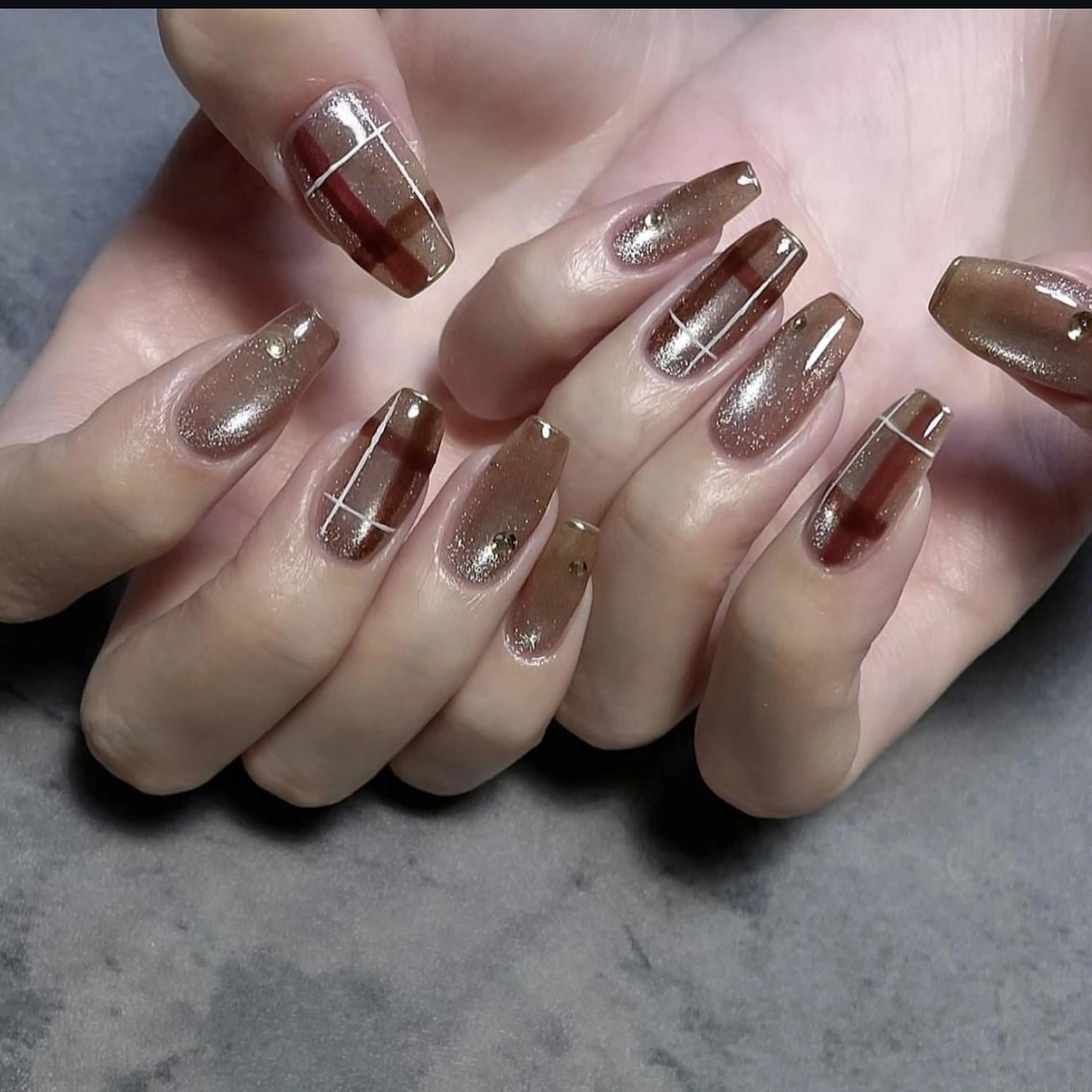 メンズ ネイル メンズ韓国風 アートネイル フレンチネイル ジェルネイル キラキラネイル Bloom kabukiのネイルデザイン