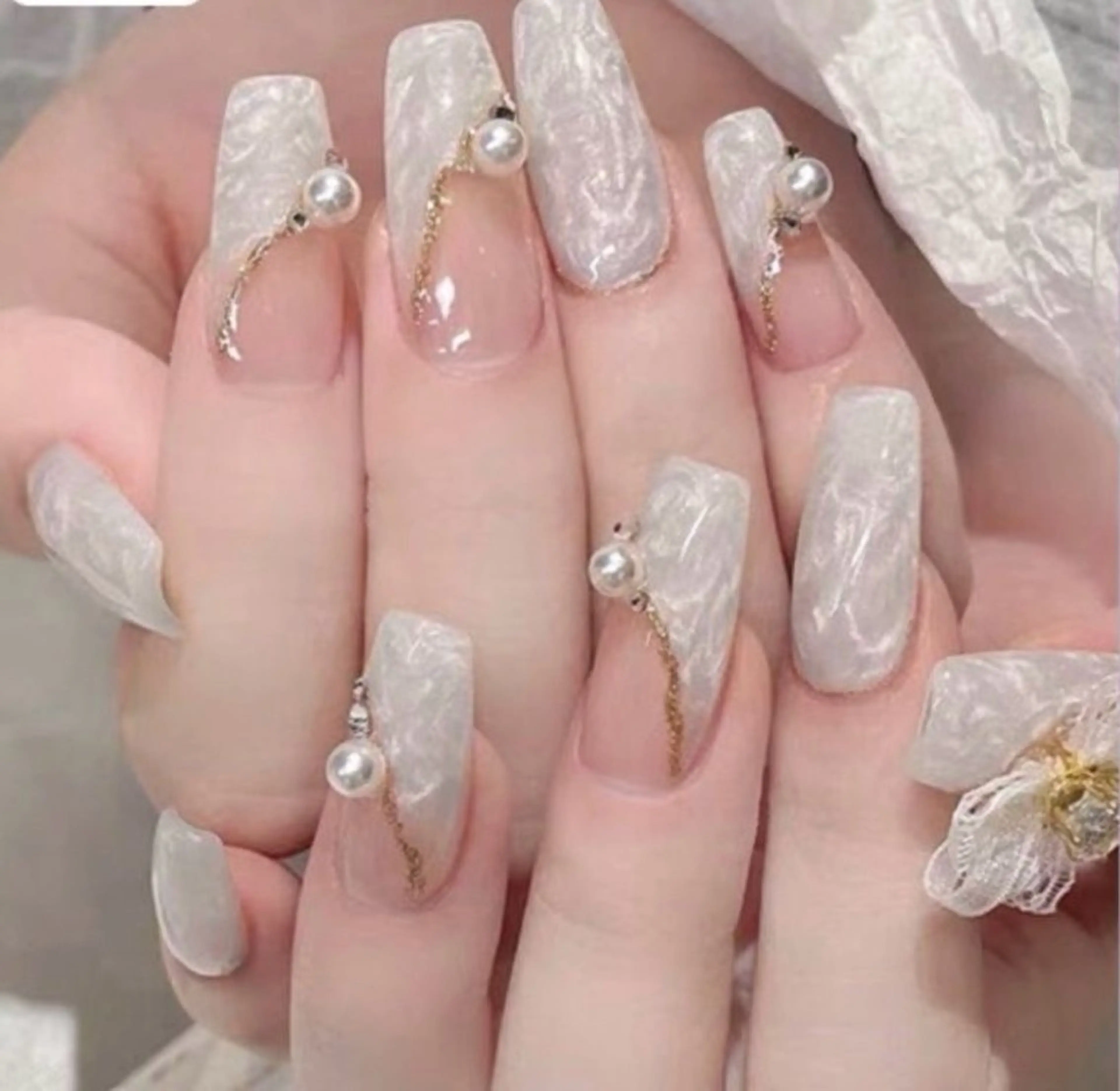 ネイル チークネイル フレンチネイル 韓国ネイル マグネットネイル ニュアンスネイル ハンドネイル Yuxi Beauty salon 【ユーシィー ビューティ サロン】所属・ユーシーネイルサロン 池田公園店のネイルデザイン