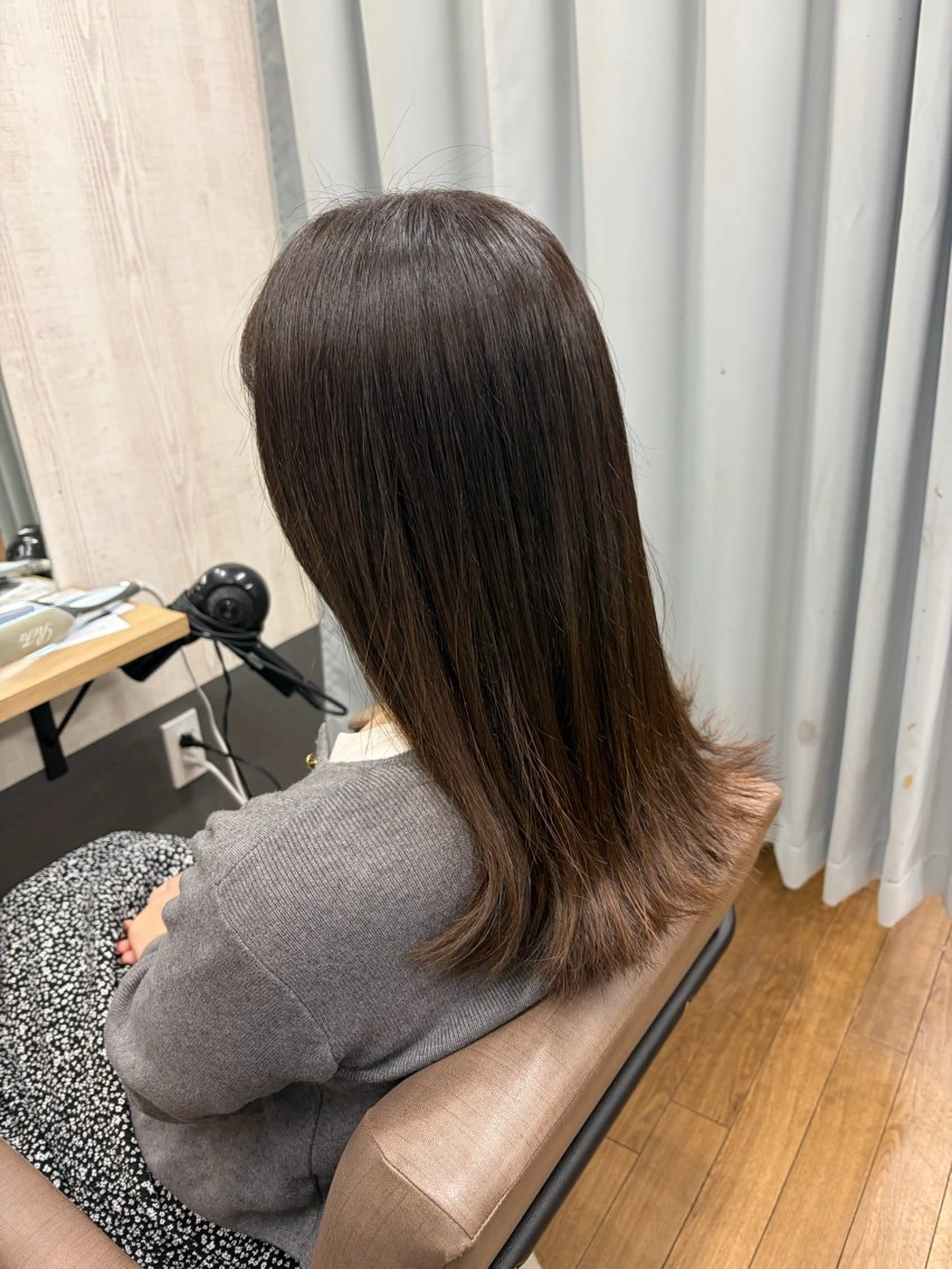 セミロング カラー アッシュ ブルーカラー TELA HAIR 幕張本郷所属・TELA HAIR 幕張本郷店 千尋のヘアスタイル