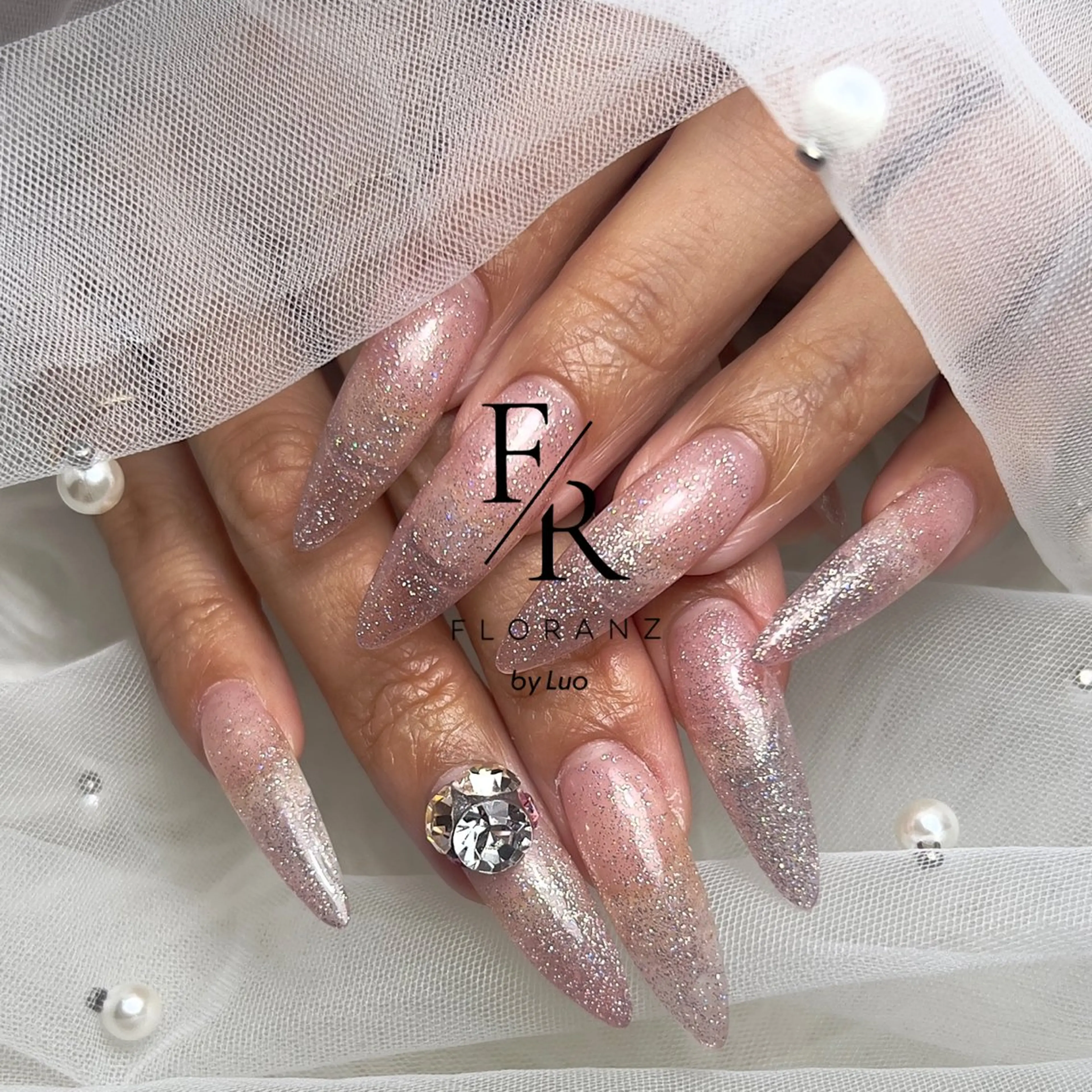 【minimo限定価格✨】フィルインオフ込み長さだし3~10本ワンカラーorラメグラデーション2色までOK🙆🏻‍♀️の写真