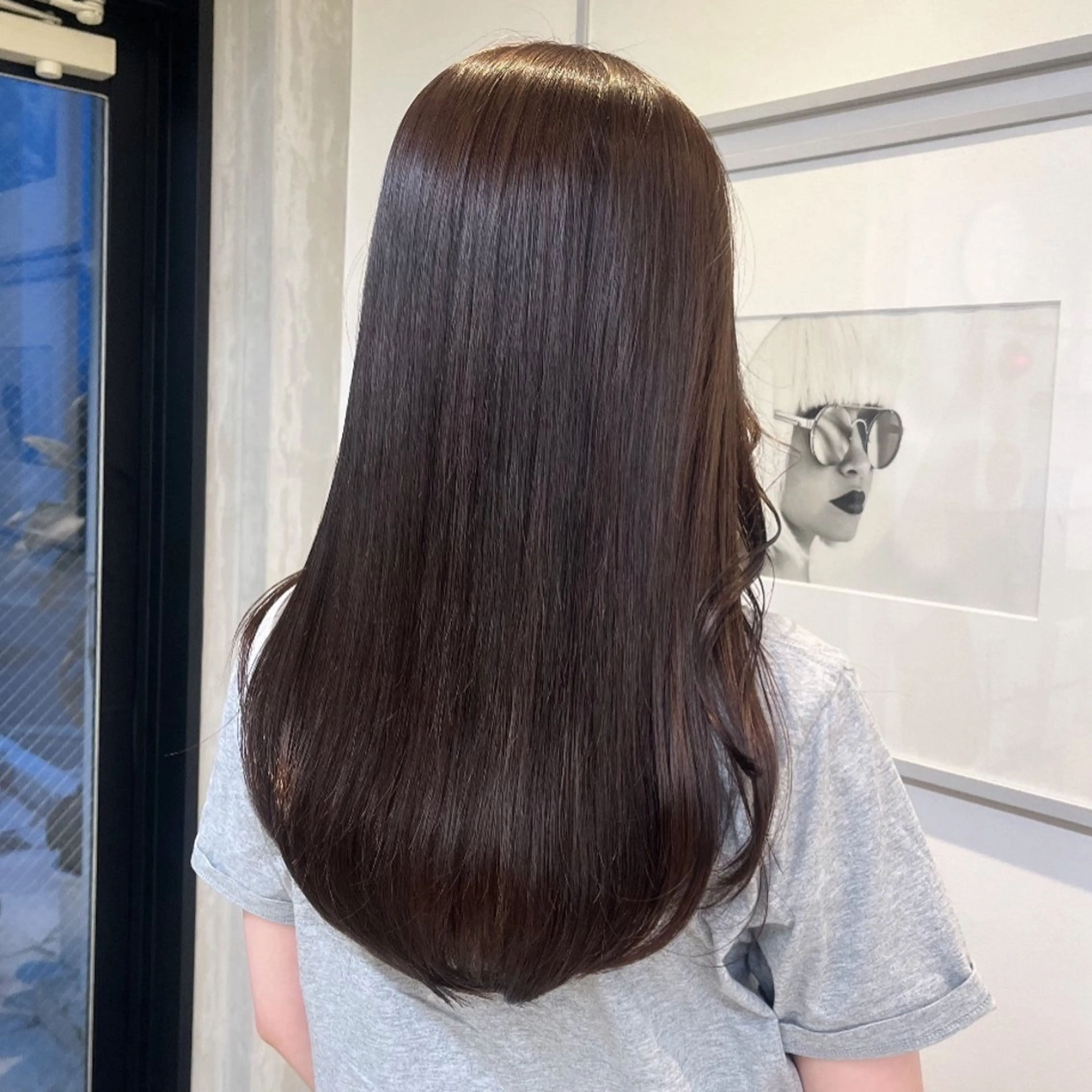 セミロング カラー アッシュ ブラウンカラー 透明感カラー グレージュ マロンブラウン ヘアカラー トリートメント ヘッドスパ ヘアセット カジュアルを女っぽく 𝗮𝘆𝗮𝗰𝗼のヘアスタイル