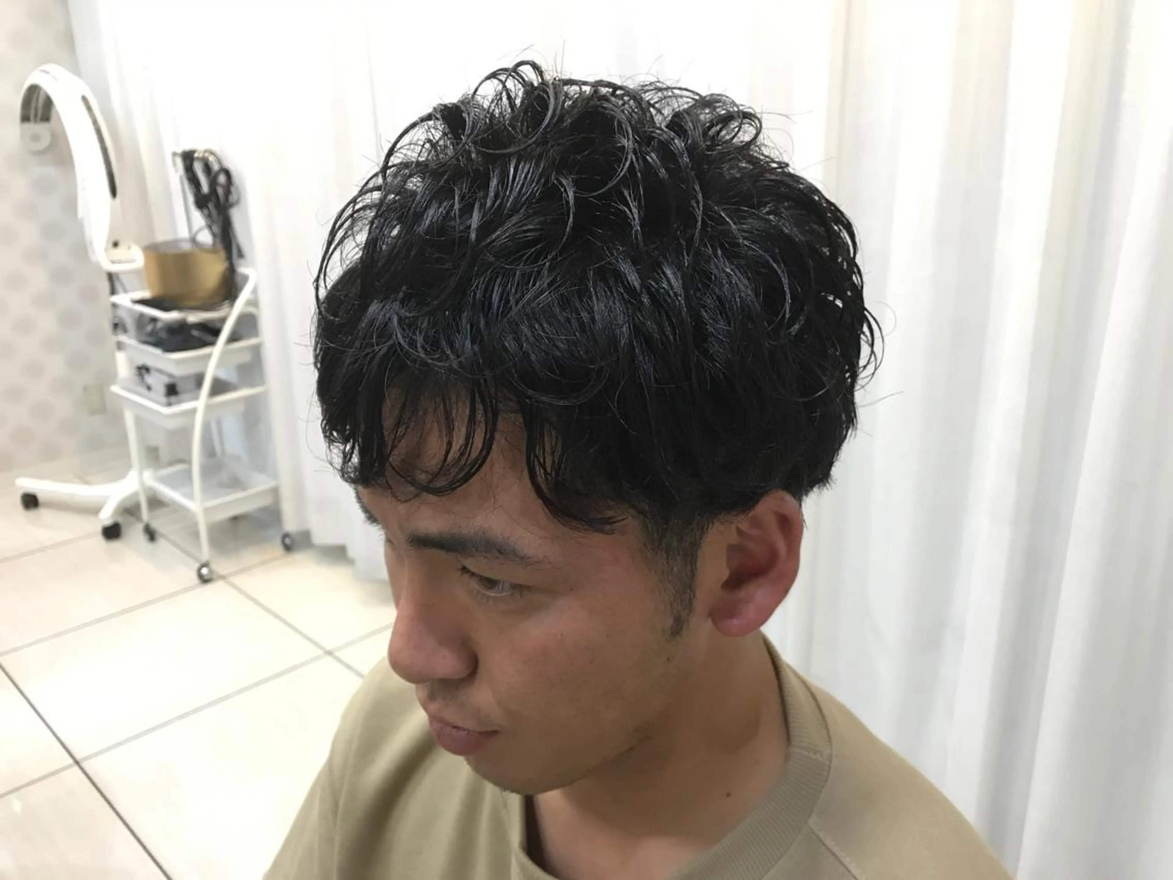 ショート パーマ メンズ 山口 篤志のヘアスタイル