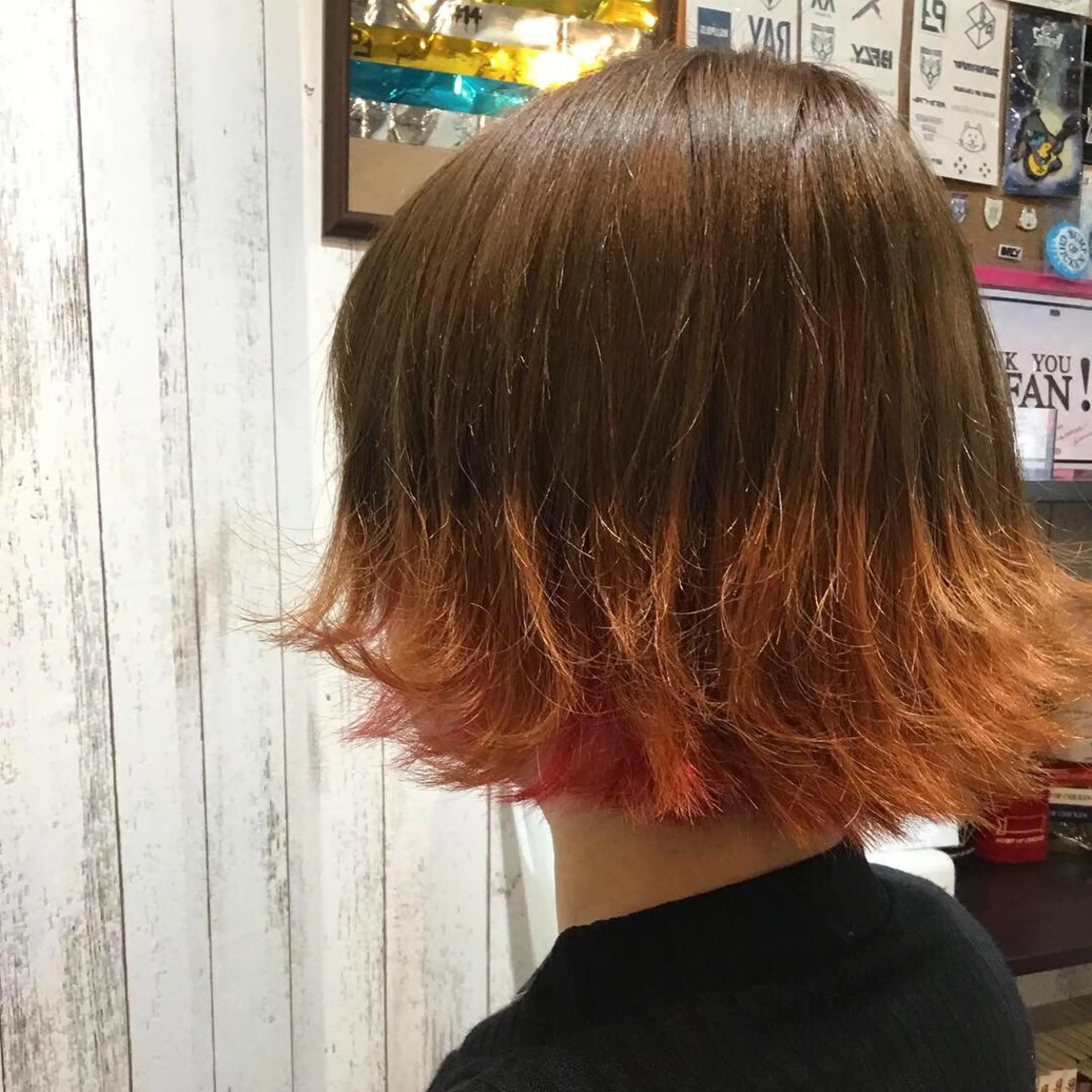 ショート カラー embrace エンブレイスのヘアスタイル