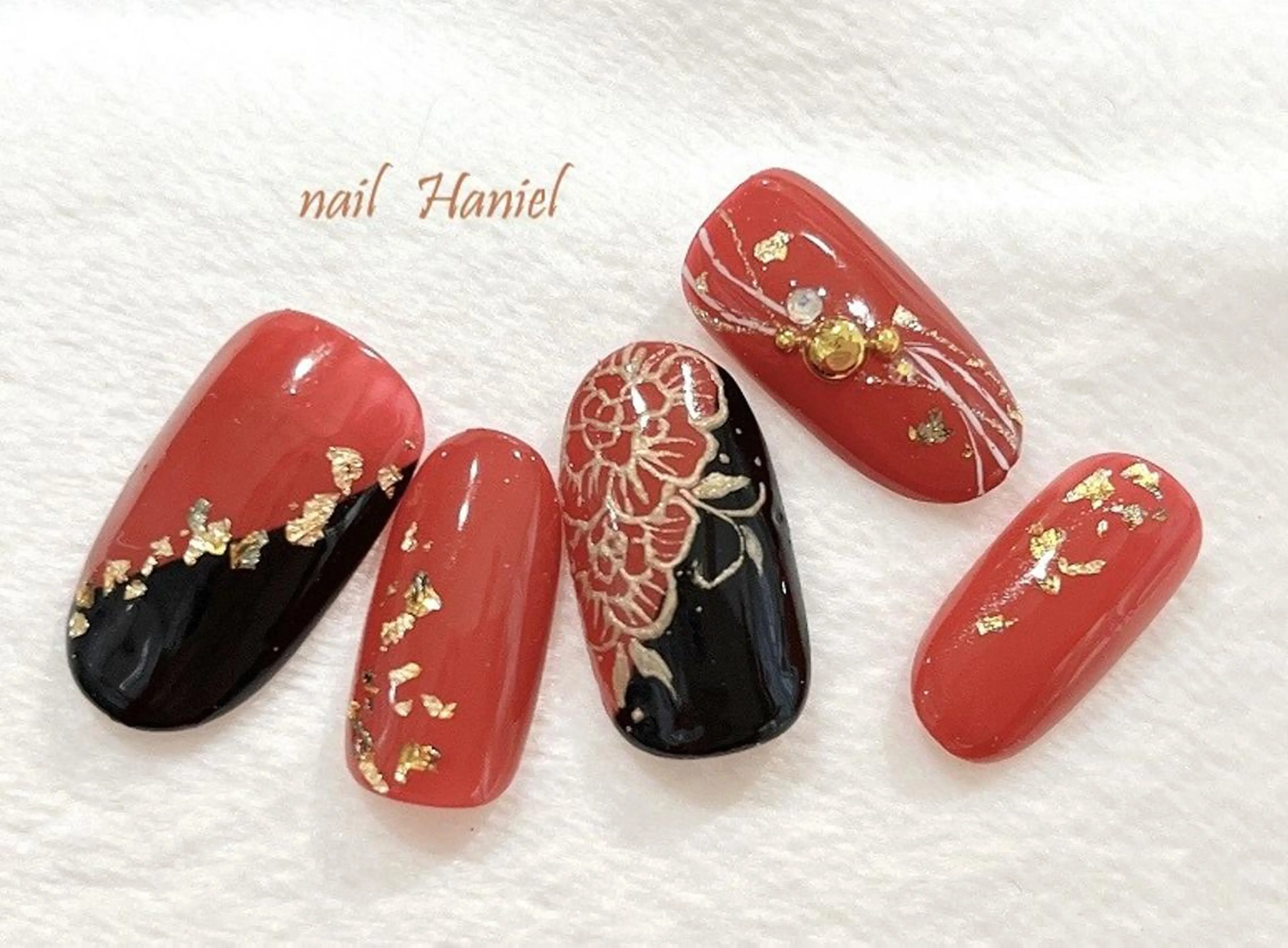 ネイル マツエク・マツパ 成人式 パリジェンヌラッシュリフト 一重×まつ毛パーマ アートネイル 成人式 nail Haniel所属・半蔵門サロンハニエル 魅神 ちよのネイルデザイン