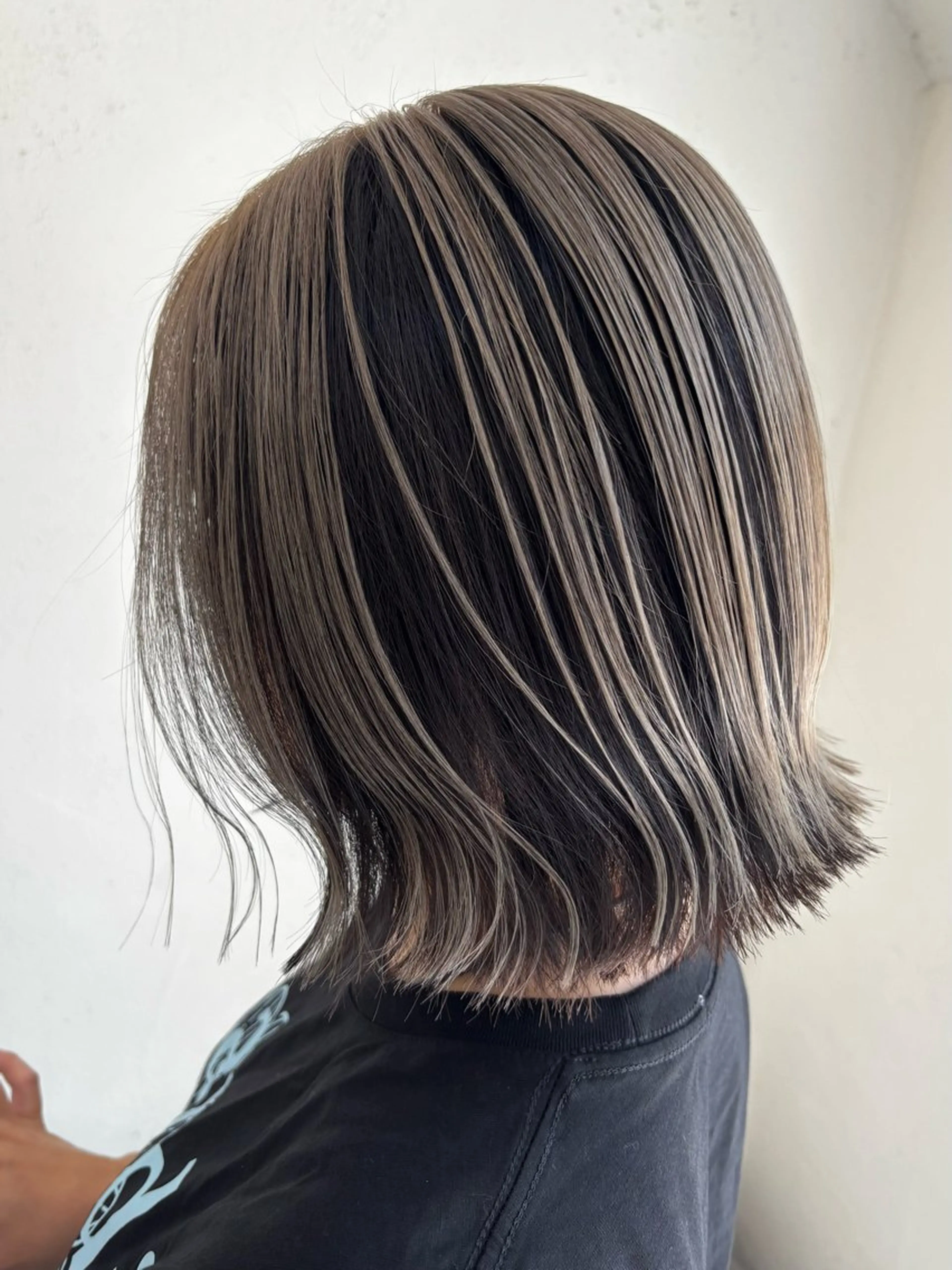 ミディアム カラー ブリーチ デザインカラー ヘアカラー 草津駅近🍓🌈 店長 MAYAのヘアスタイル