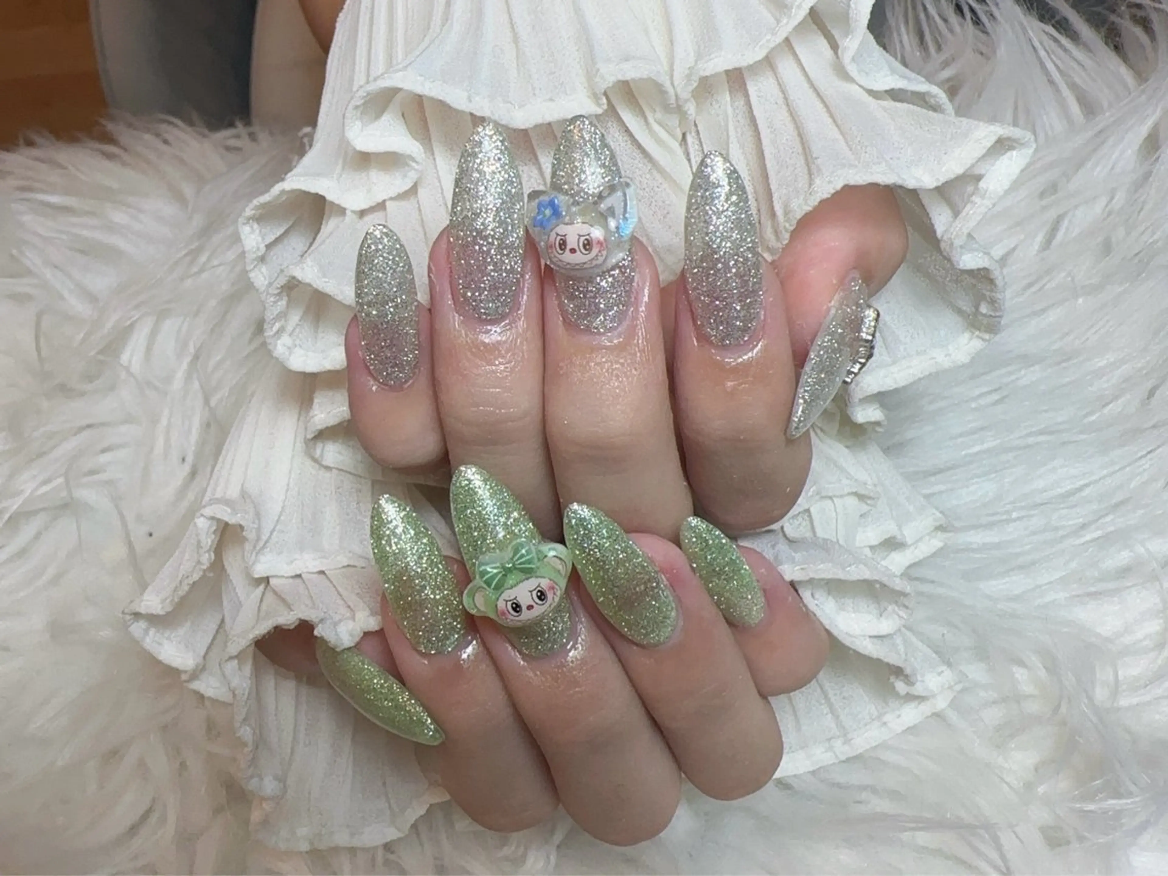 ネイル ハンドネイル ☁️Yun nail KiKi☁️のネイルデザイン