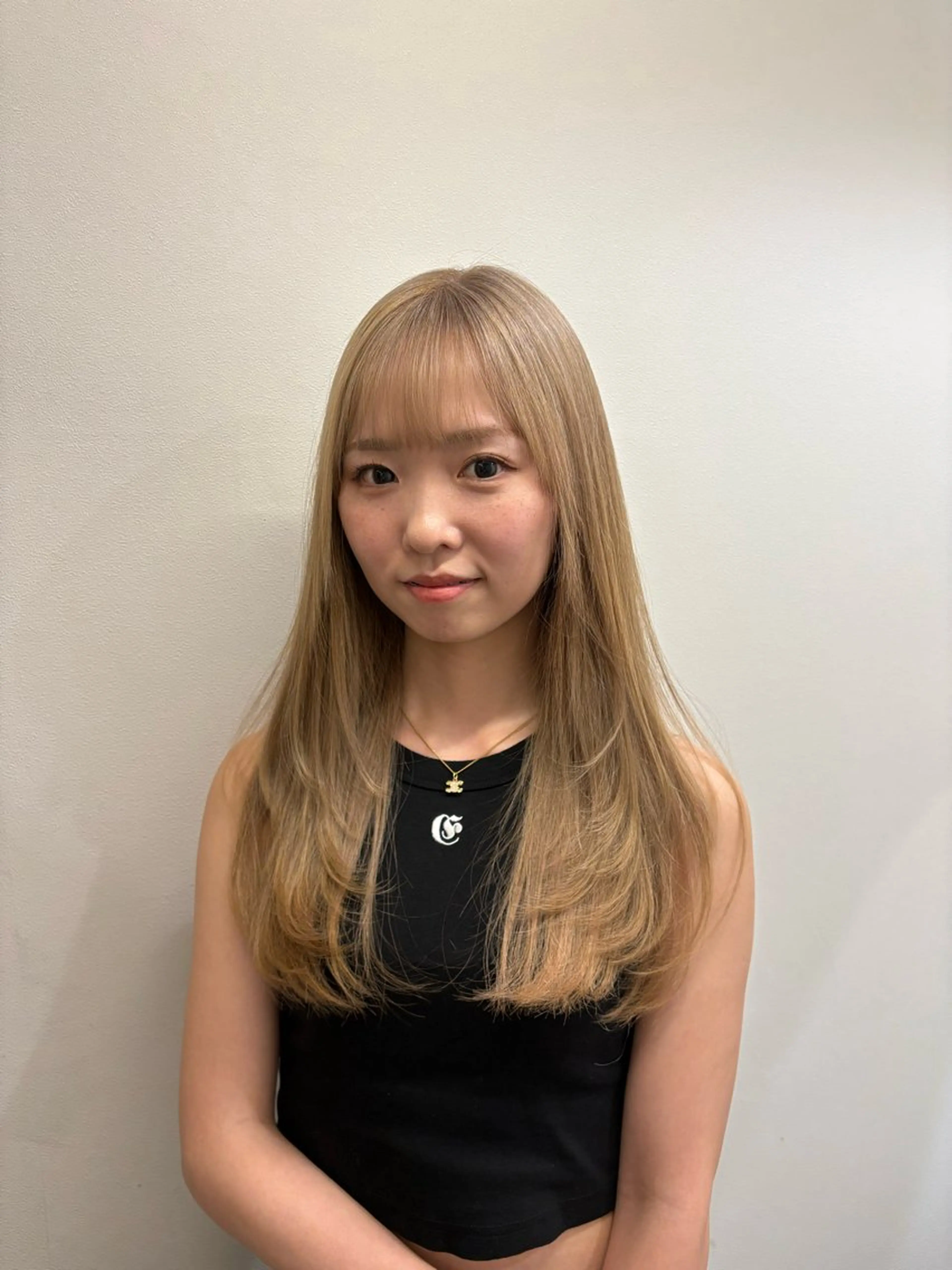 ロング カラー ベージュカラー ブリーチ ハイトーンカラー ヘアカラー 🦋レイヤー職人 猪瀬玲奈🦋のヘアスタイル