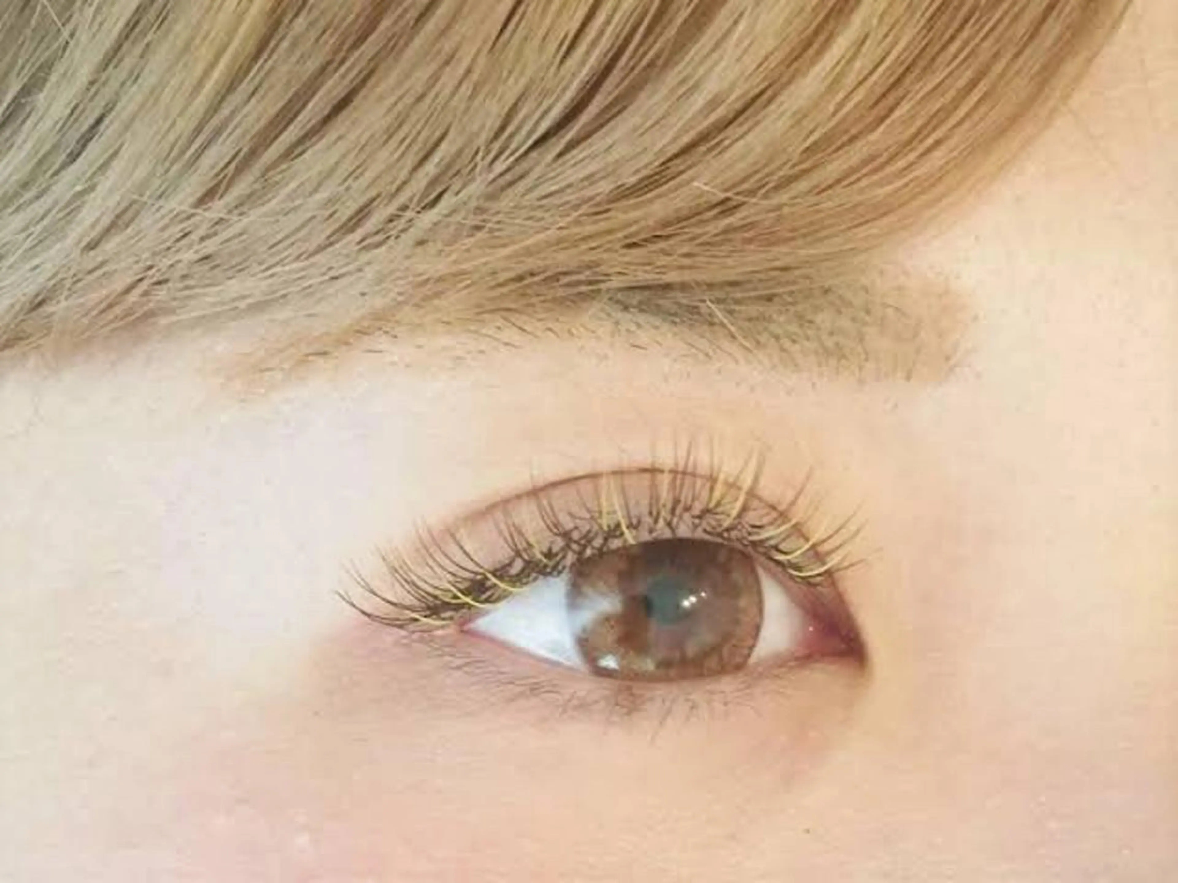 マツエク・マツパ 篠宮 琴音(店長)のネイルデザイン