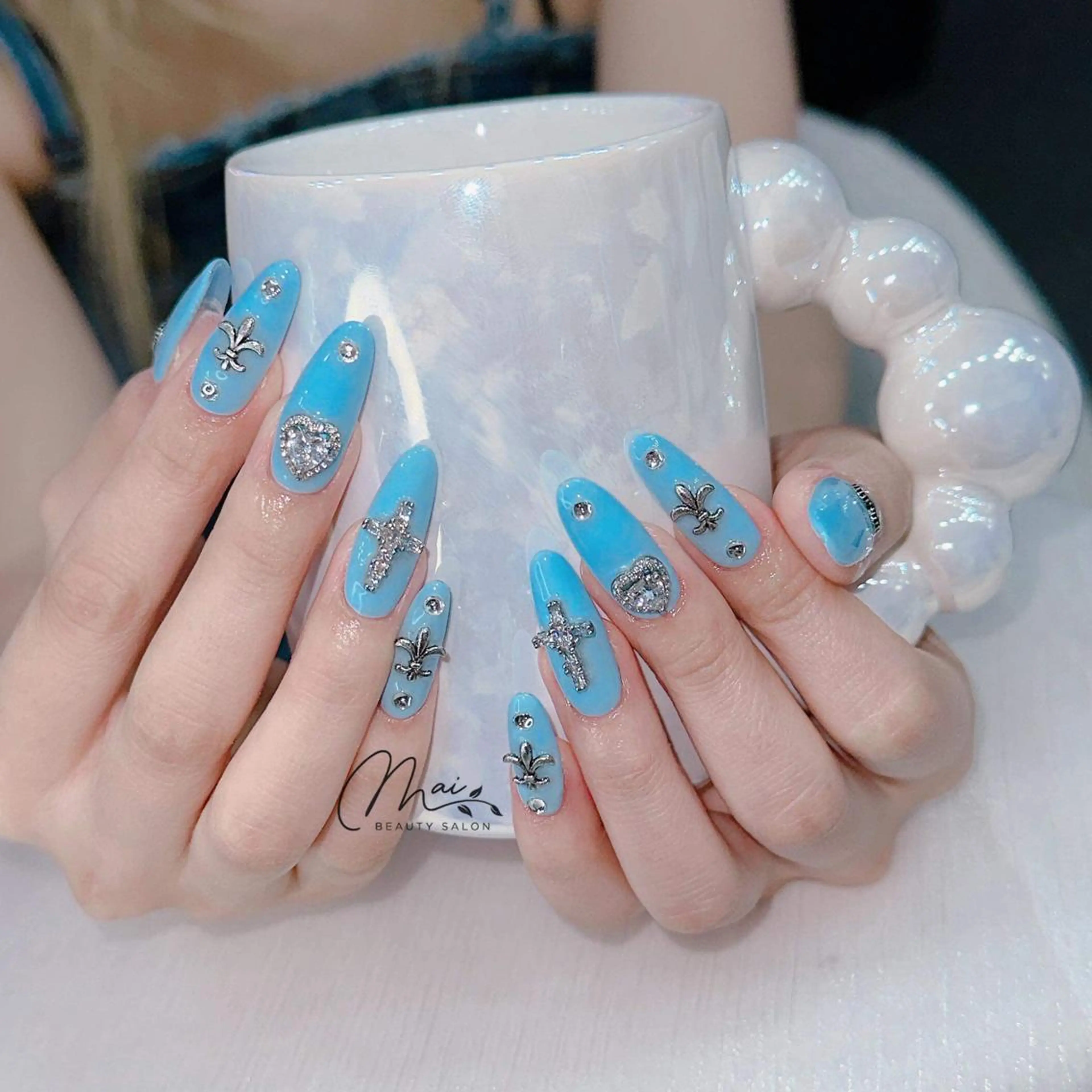 ネイル チークネイル フラッシュネイル フレンチネイル ジェルネイル 韓国ネイル ハンドネイル MaiBeauty マイ マイのネイルデザイン