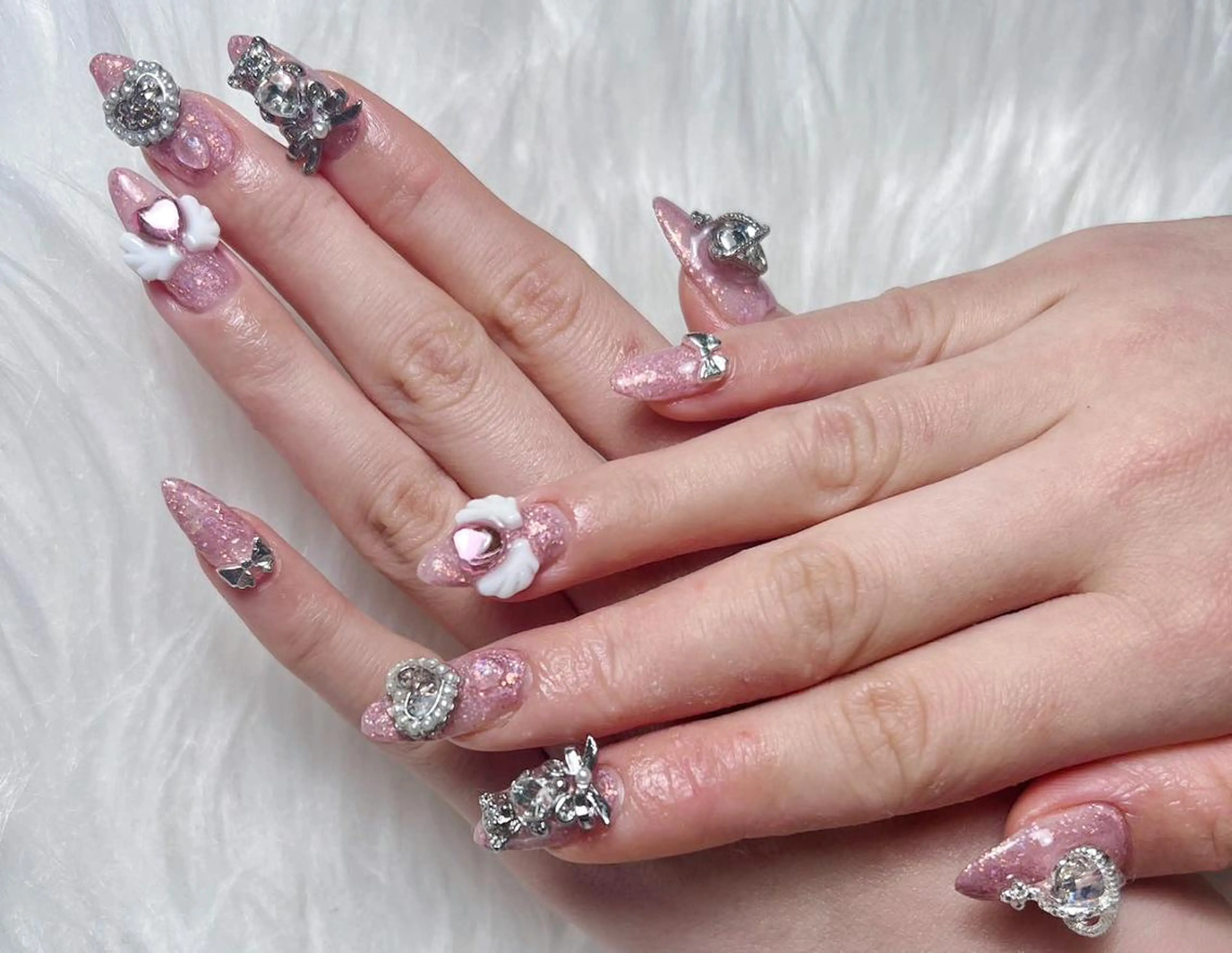 ネイル ki🍒🍒 ki ツルツルネイルのネイルデザイン