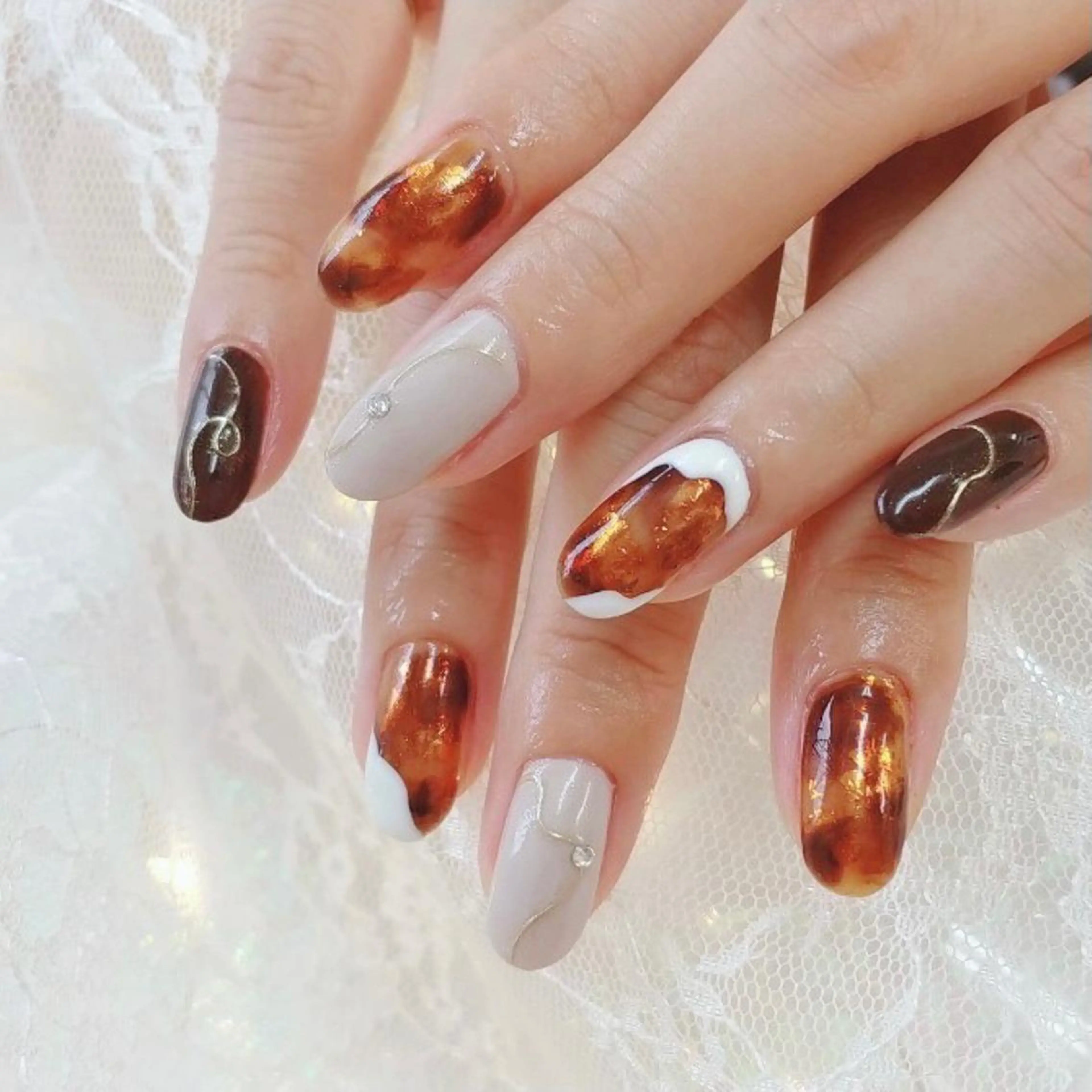 ネイル べっ甲ネイル ニュアンスネイル ハンドネイル Nail lieNのネイルデザイン