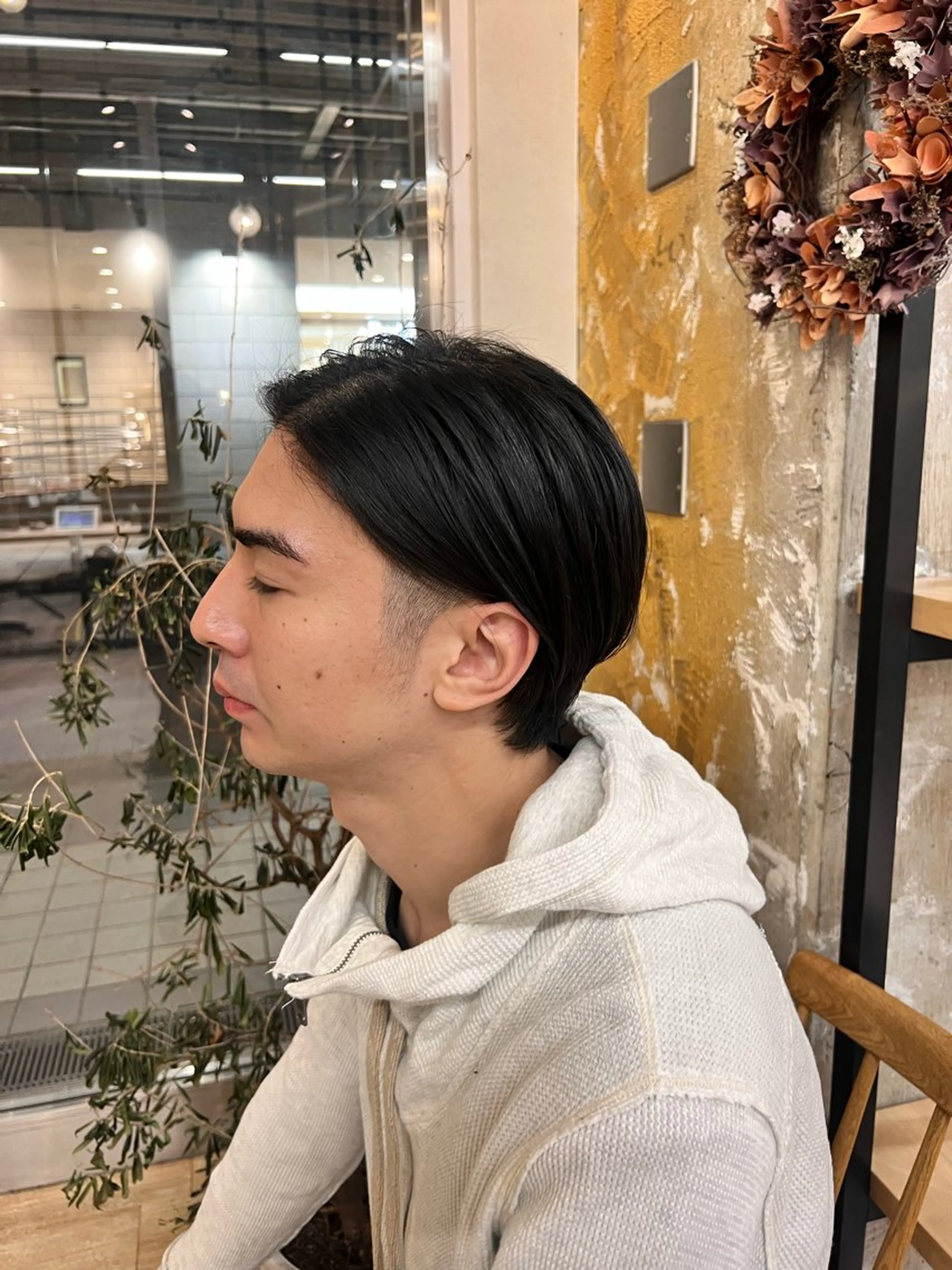 メンズ カット ブリーチカラー 〻髪質改善〻アレンジのヘアスタイル