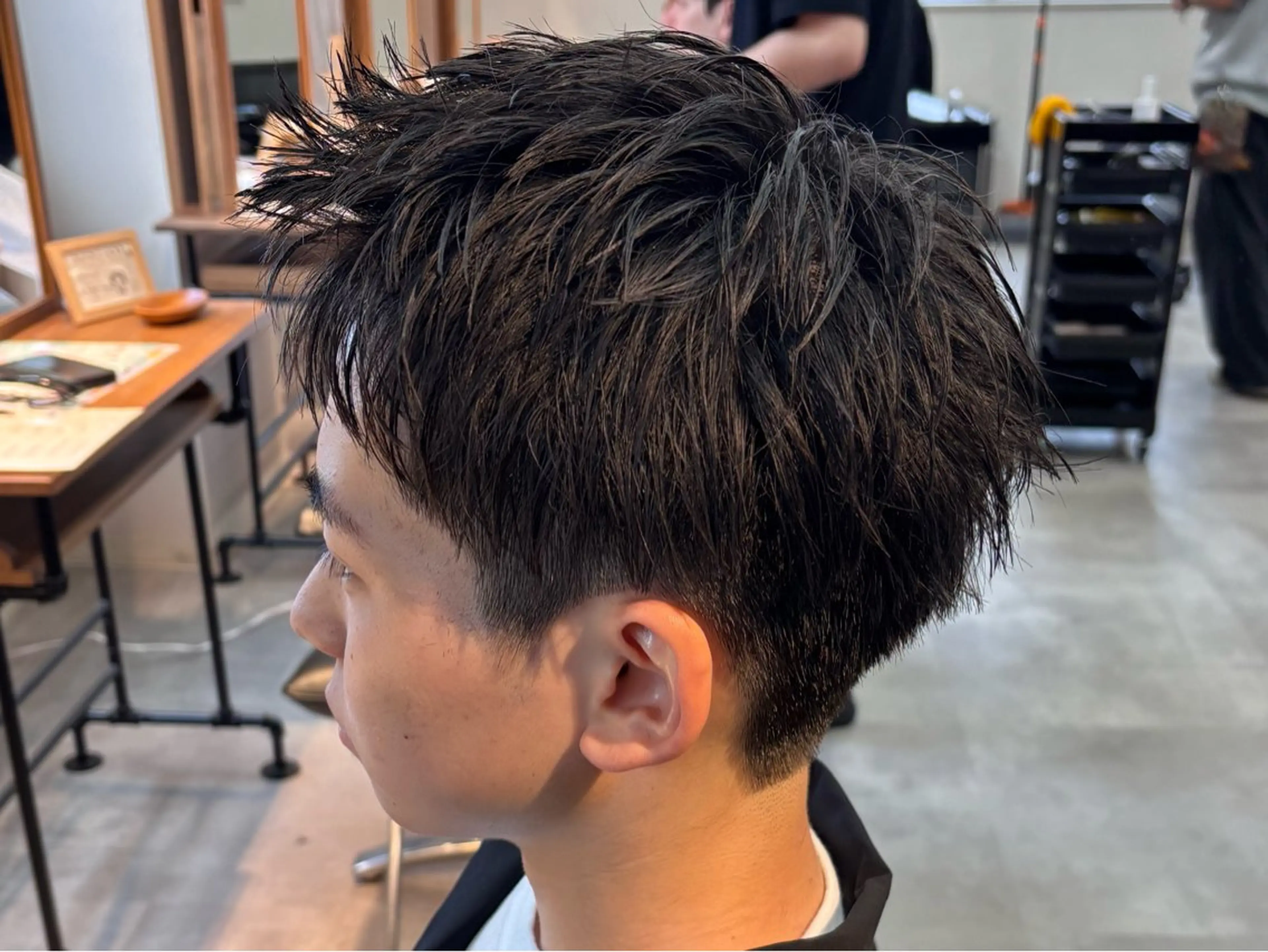 ショート メンズ スパイキーショート ショートヘア カット 【フェード/フェザー パーマ/千葉駅】のヘアスタイル