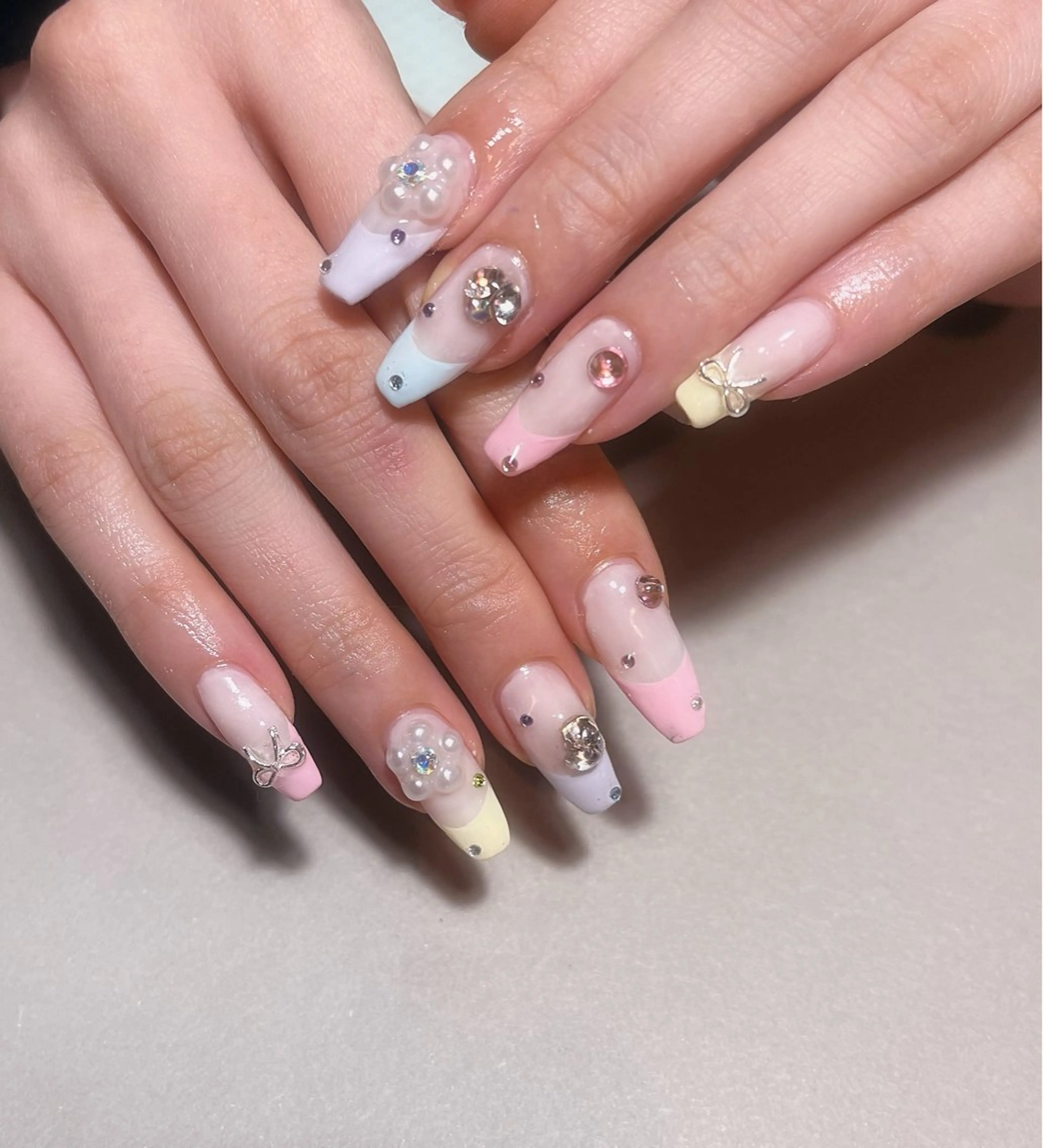 ネイル フレンチネイル 春ネイル ネイルハウス✴︎ふたご座所属・ネイルハウスふたご座 Natsumiのネイルデザイン