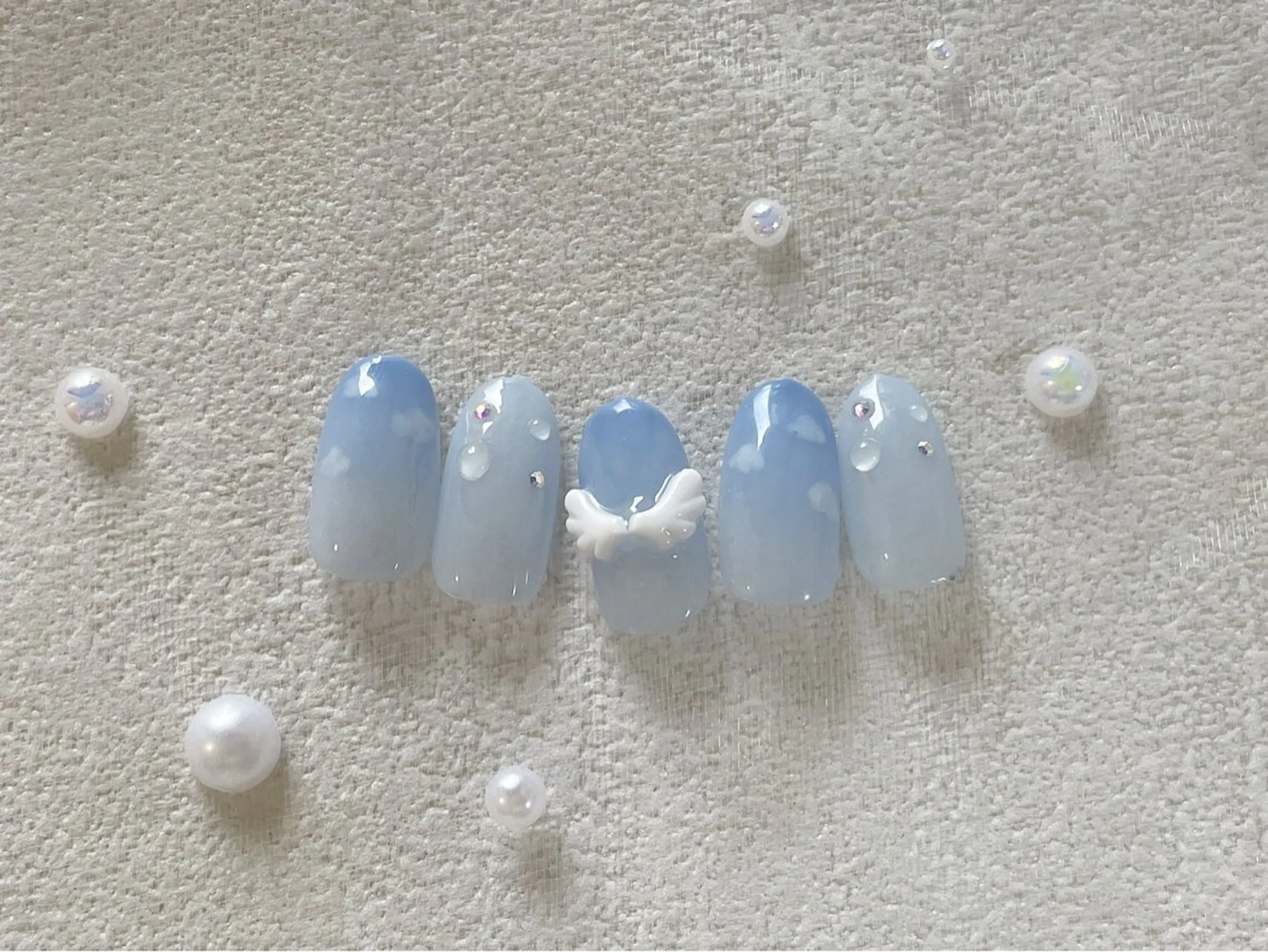 ネイル オーロラネイル ブルー フットネイル フレンチネイル ジェルネイル ハンドネイル kiki nail たまプラーザのネイルデザイン