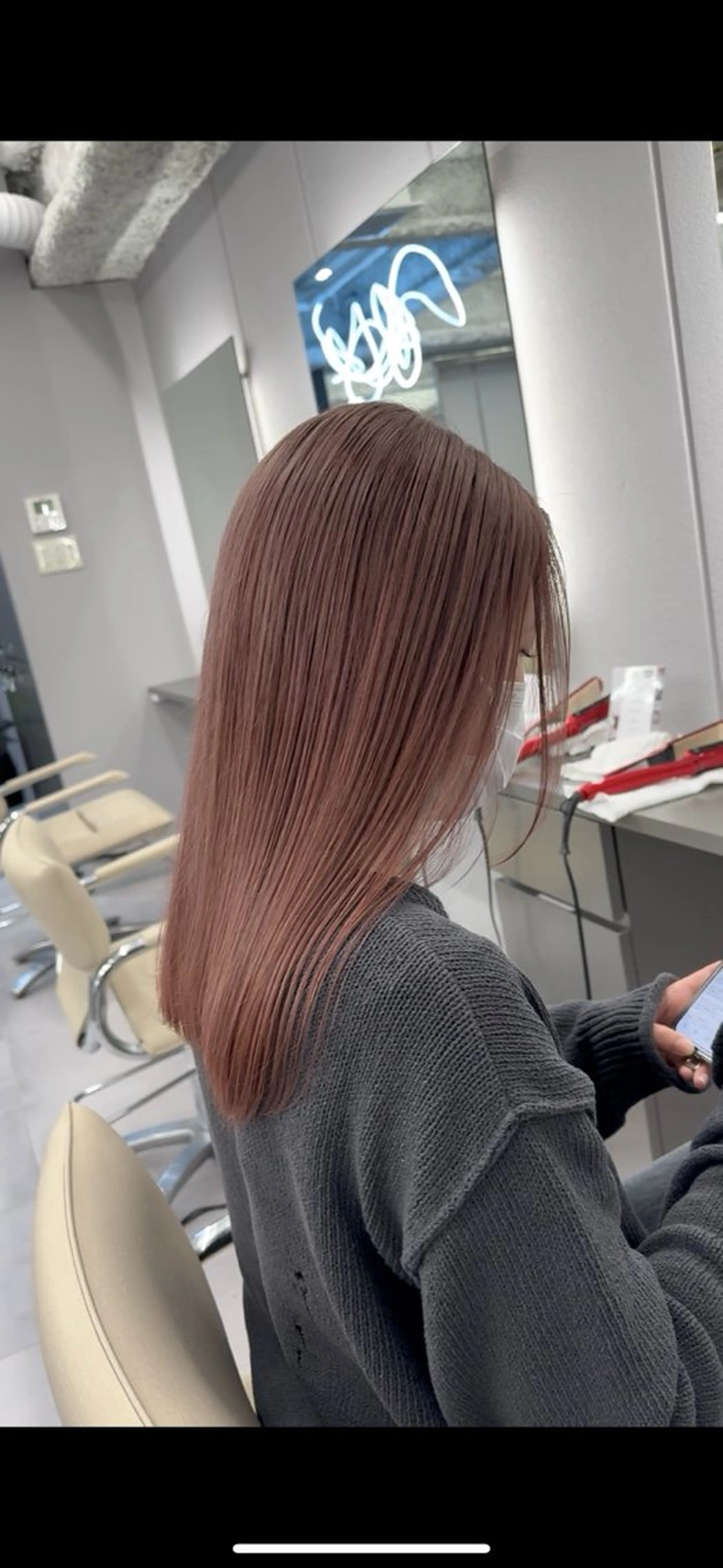 セミロング カラー 切りっぱなしボブ セミロングパーマ バレイヤージュ ベージュカラー ブリーチ ヘアカラー honoハイトーン Lote.一宮のヘアスタイル