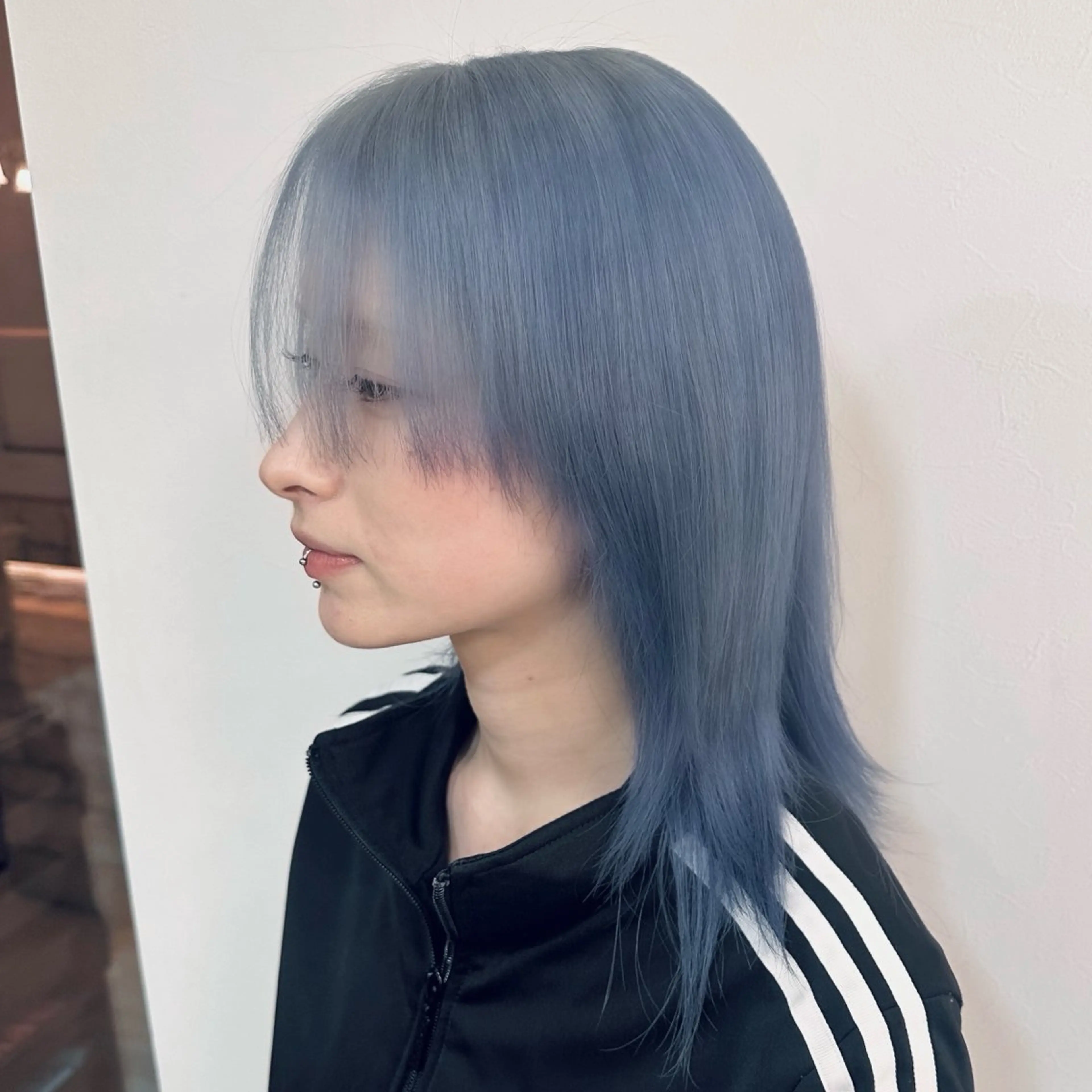 ミディアム カラー ヘアカラー 井上 莉緒のヘアスタイル