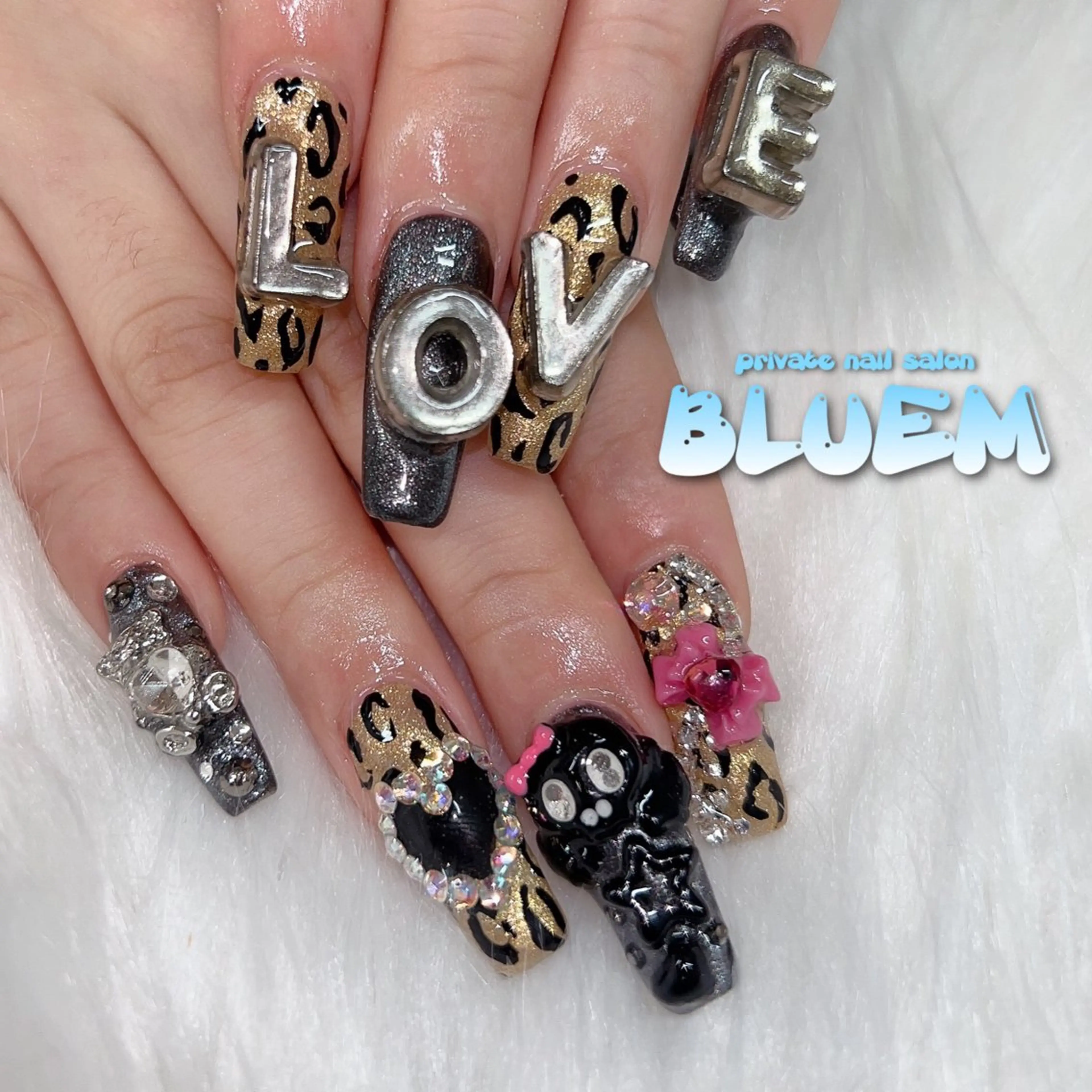 ネイル ハンドネイル BLUEM なな🐶のネイルデザイン