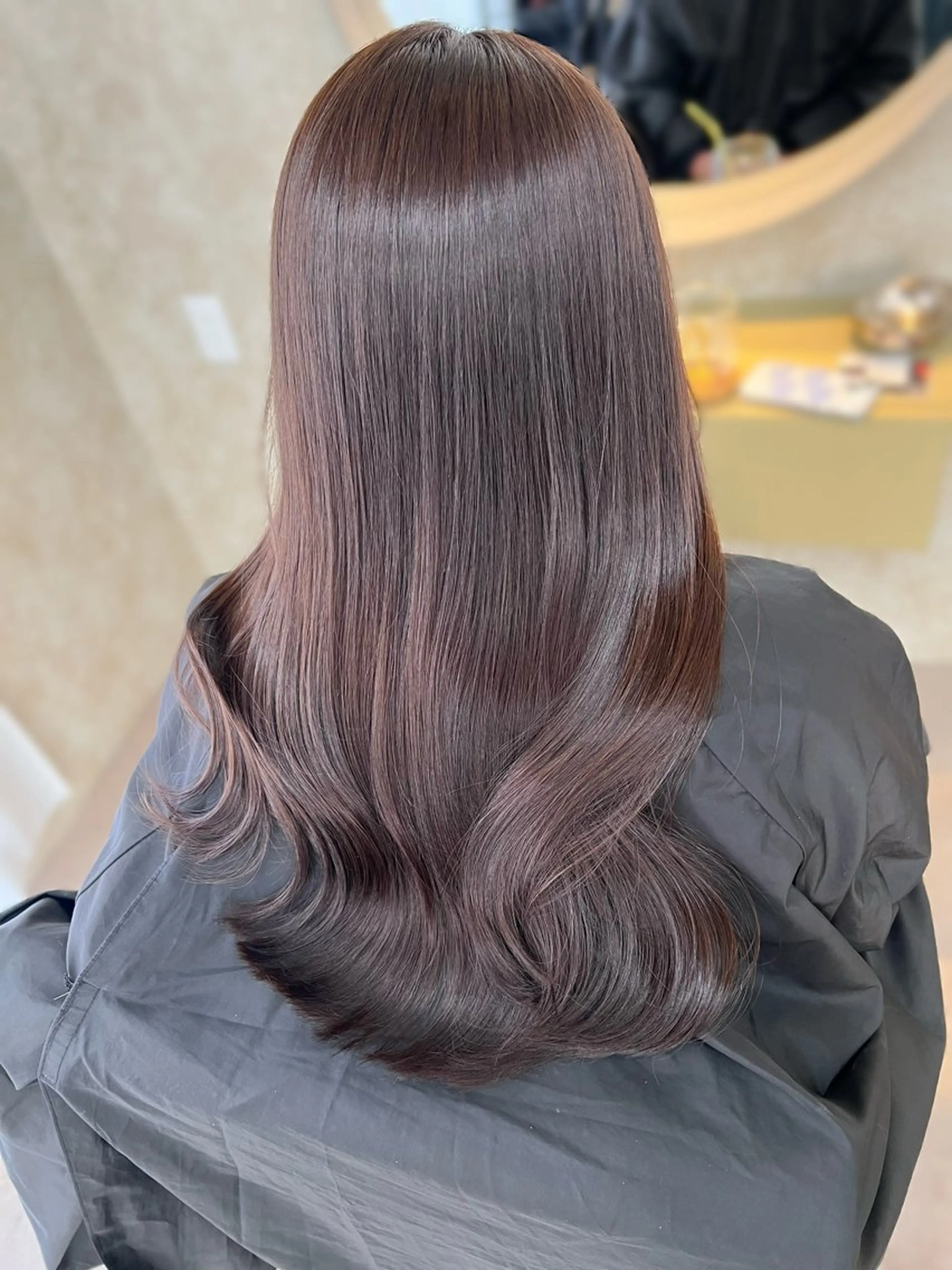 ロング 小谷 梨奈のヘアスタイル