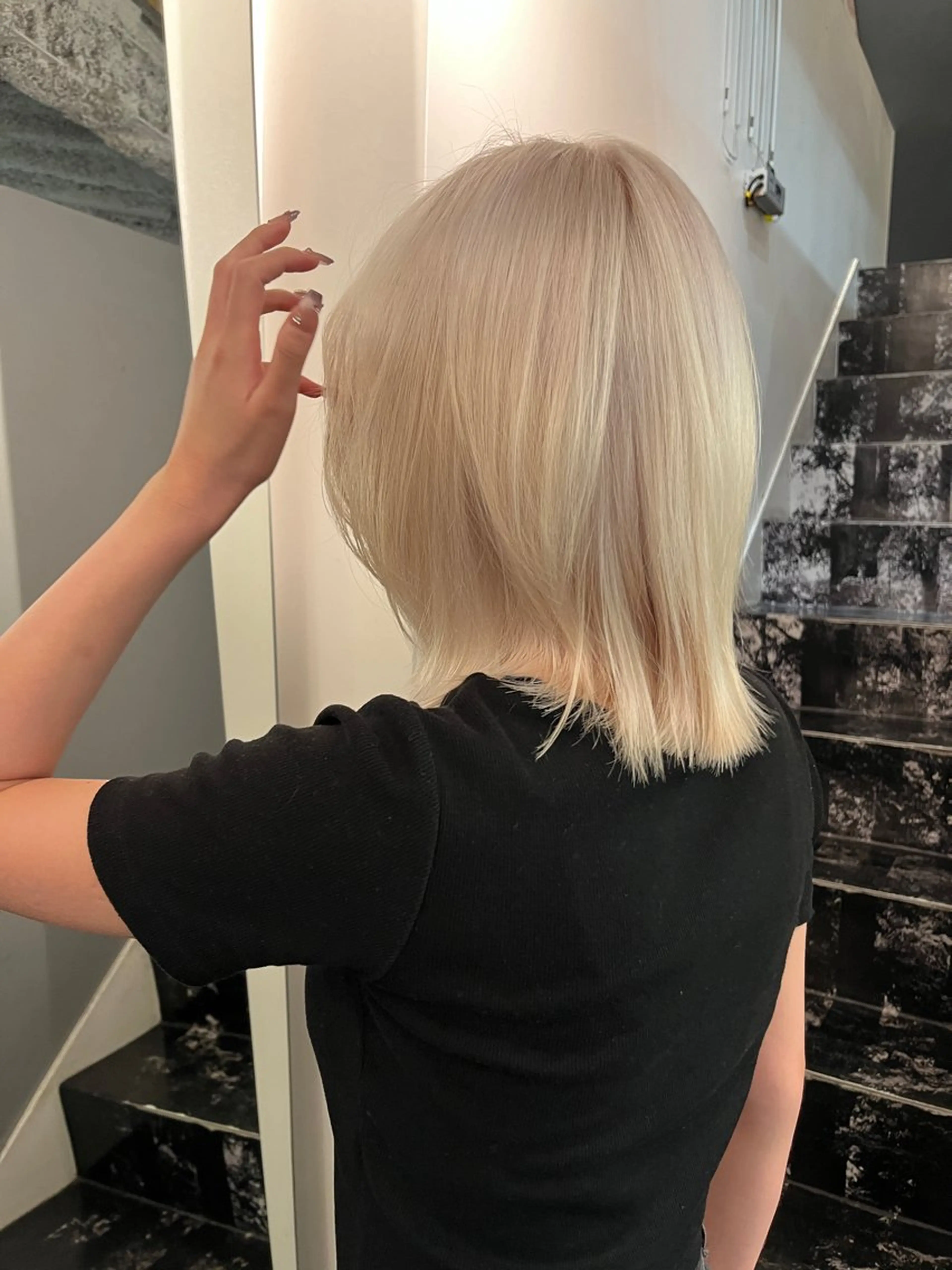 カラー 秋濱 佳穂のヘアスタイル