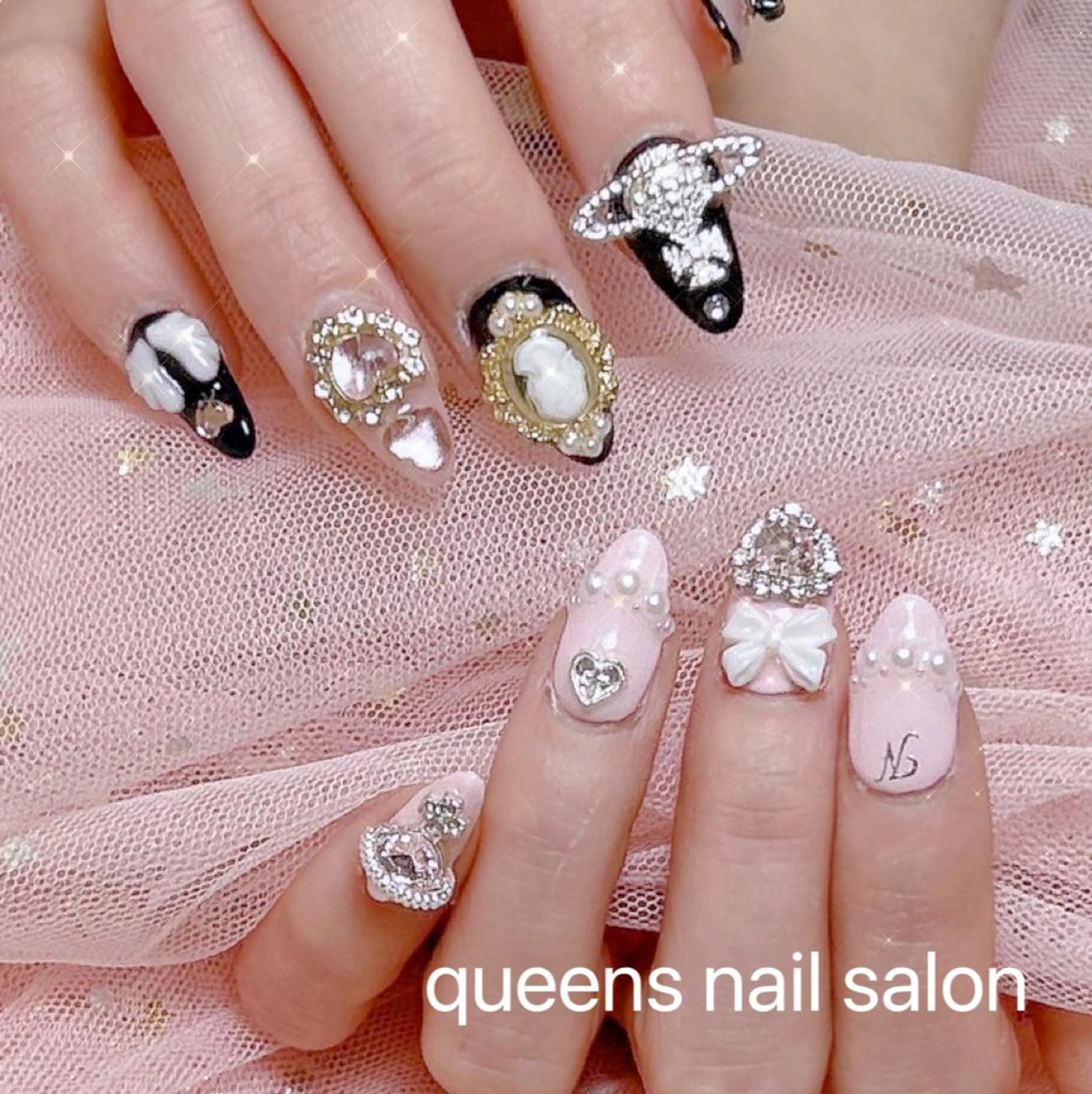 ネイル queensnail 🧸mikiのネイルデザイン