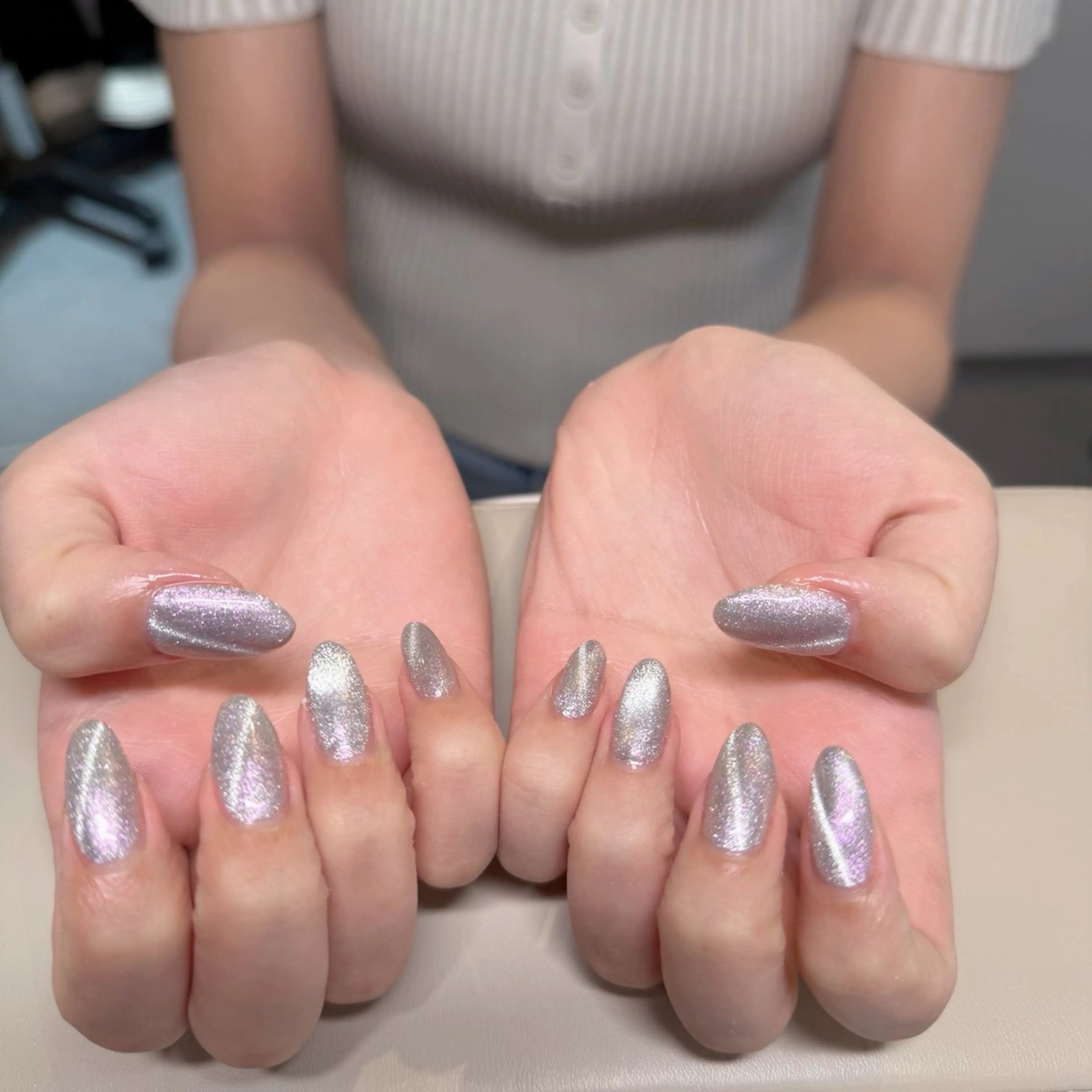 ネイル シルバー ハンドネイル nail salon menarii所属・mai 🩵のネイルデザイン