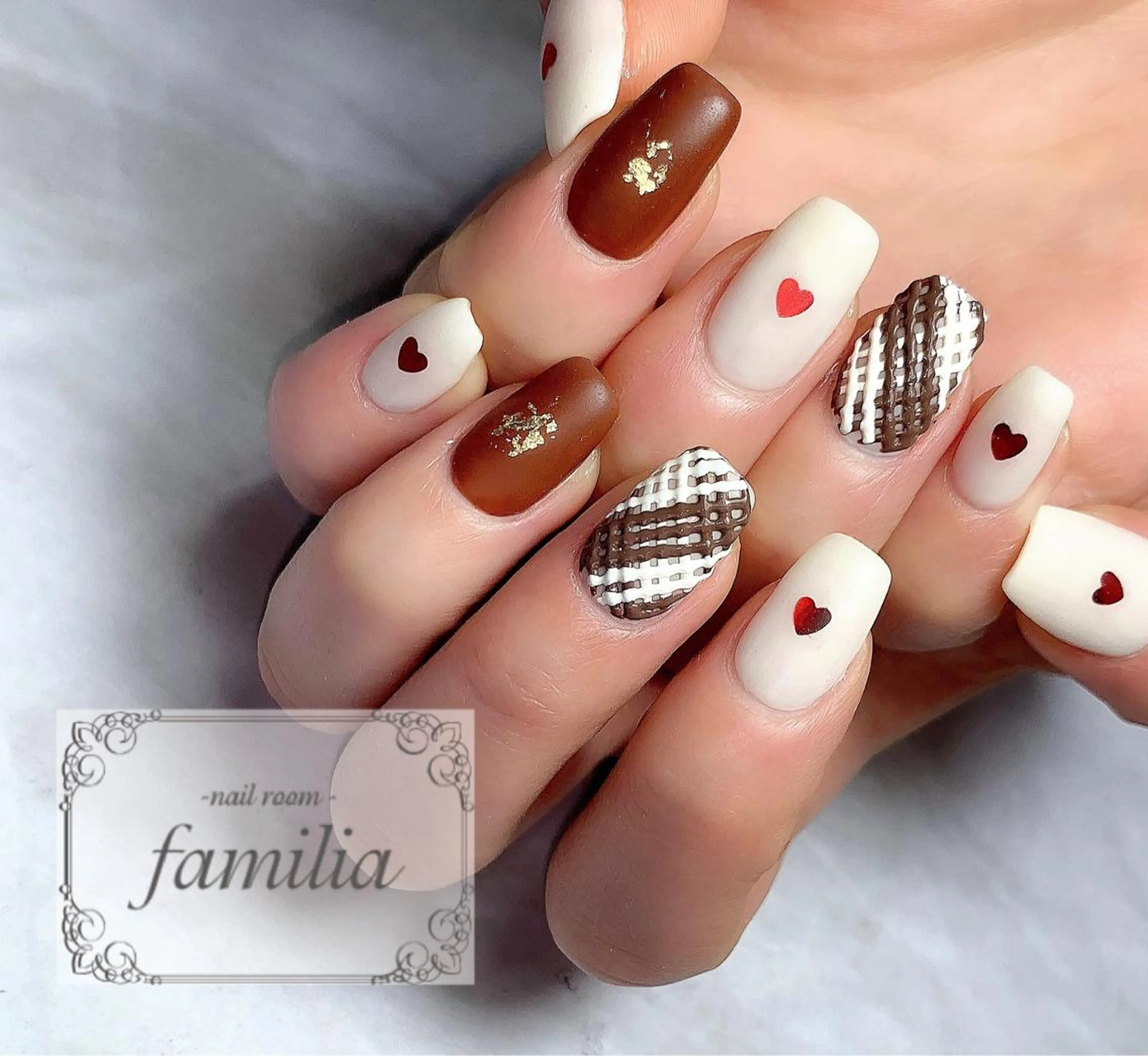 ネイル ハンドネイル -nailroom- familiaのネイルデザイン